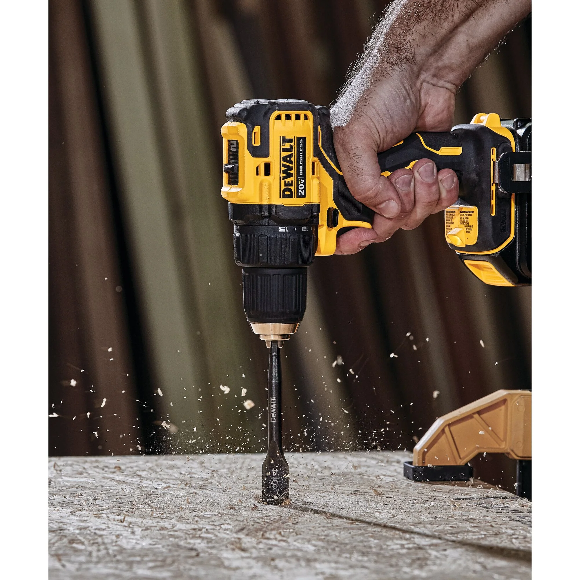 DeWalt ATOMIC™ 20V MAX Brushless Compact 1/2" Drill/Driver Kit - Image 4