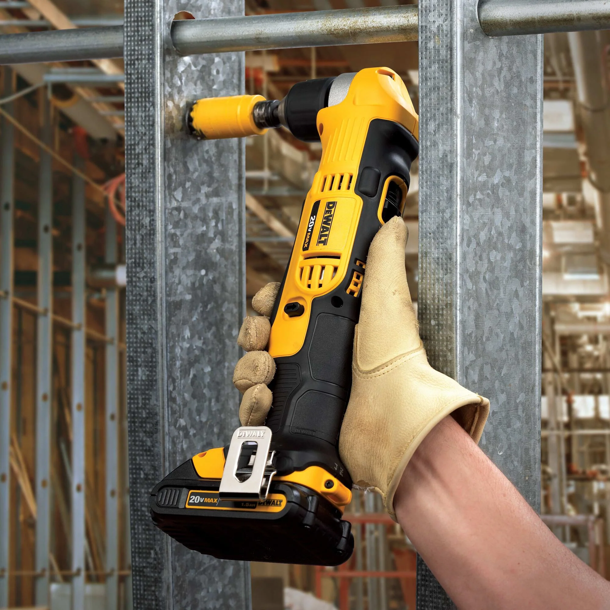 DeWalt 20V MAX 3/8" Right Angle Drill Kit - Image 10