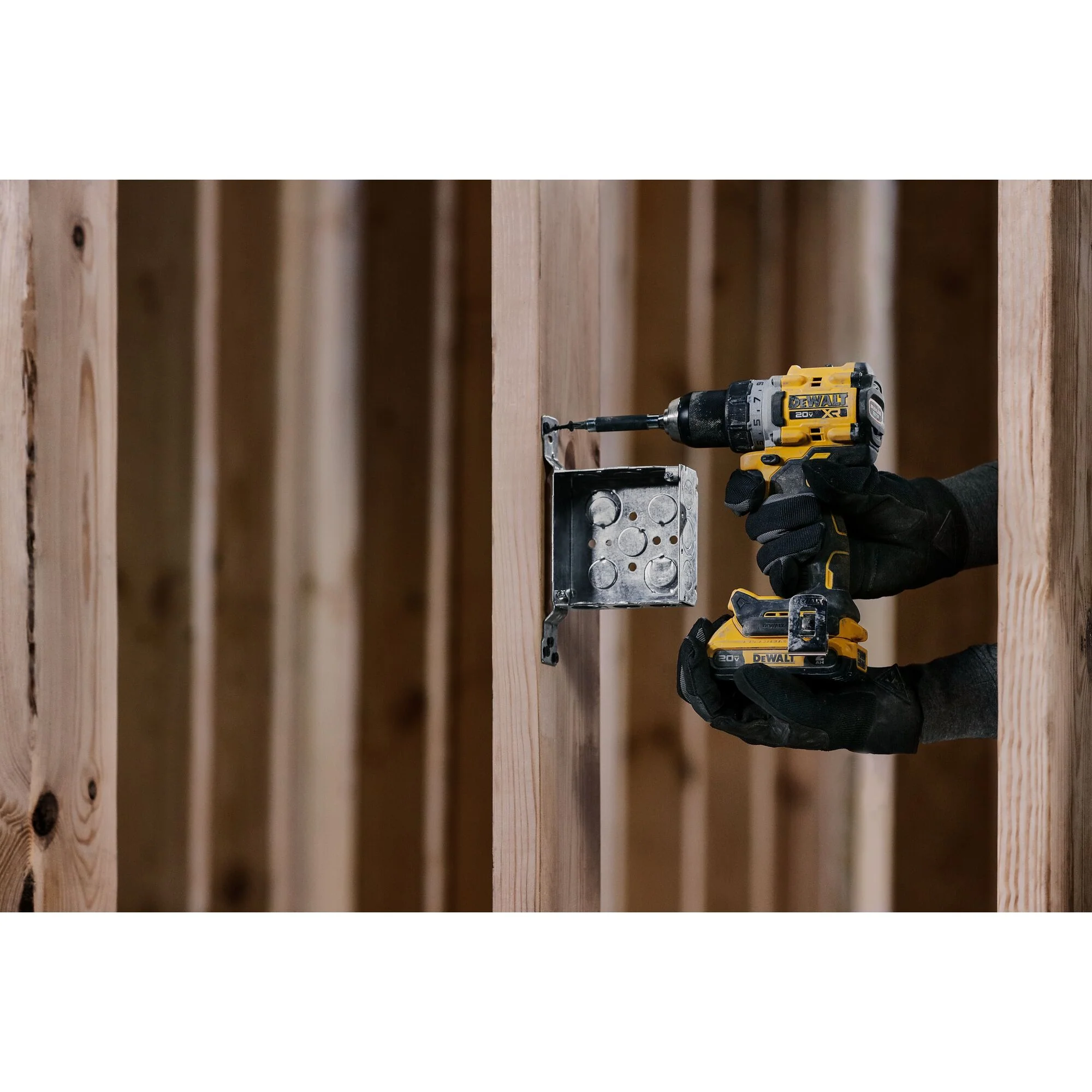 DeWalt 20V MAX XR® Brushless Cordless 1/2" Drill/Driver Kit - Image 13