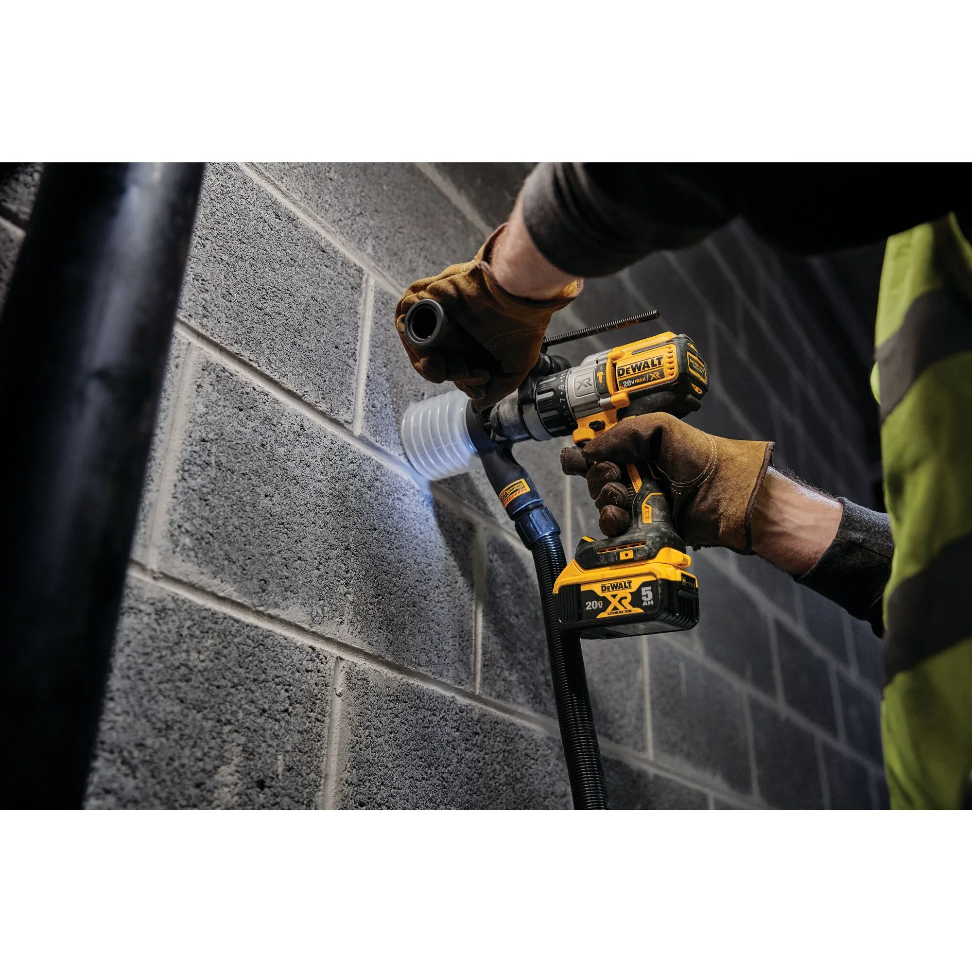 DeWalt 20V MAX XTREME™ 1/2" Cordless Brushless Hammer Drill Kit - Image 3