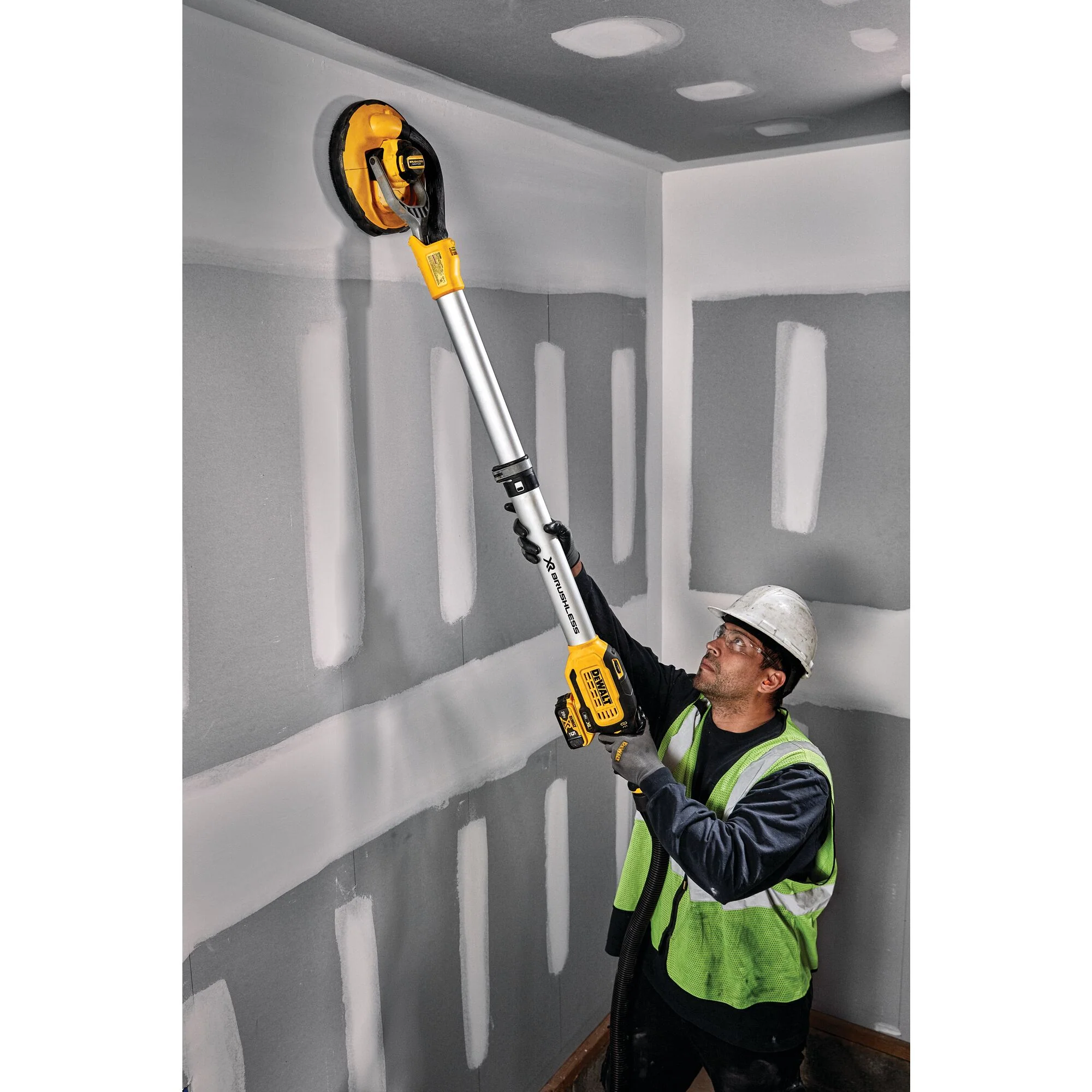 DeWalt 20V MAX Cordless Drywall Sander Kit - Image 16