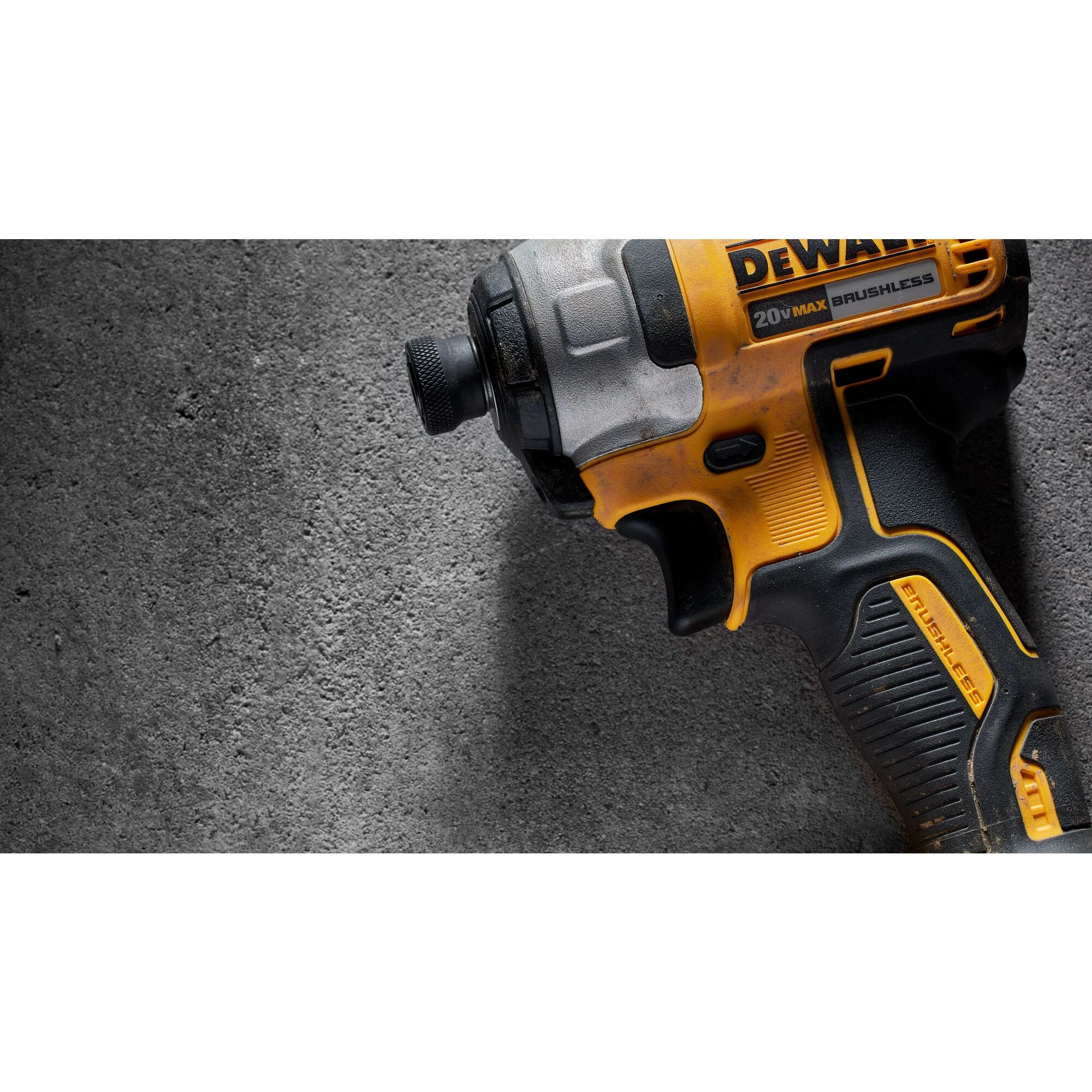 DeWalt 20V MAX Brushless 1/4" Cordless Impact Driver Kit - Image 10