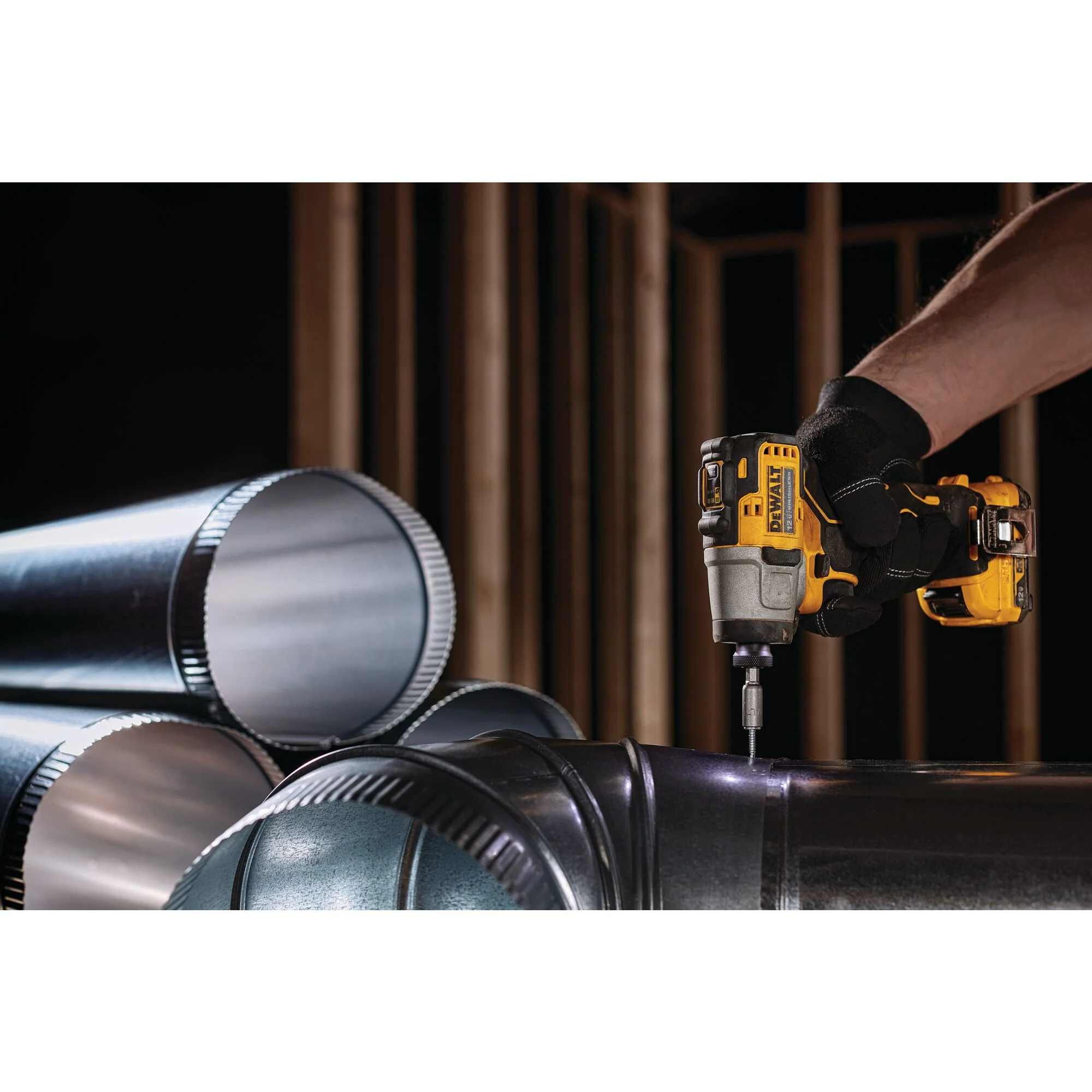 DeWalt XTREMEâ„¢ 12V MAX Brushless 1/4" Cordless Impact Driver Kit - Image 6