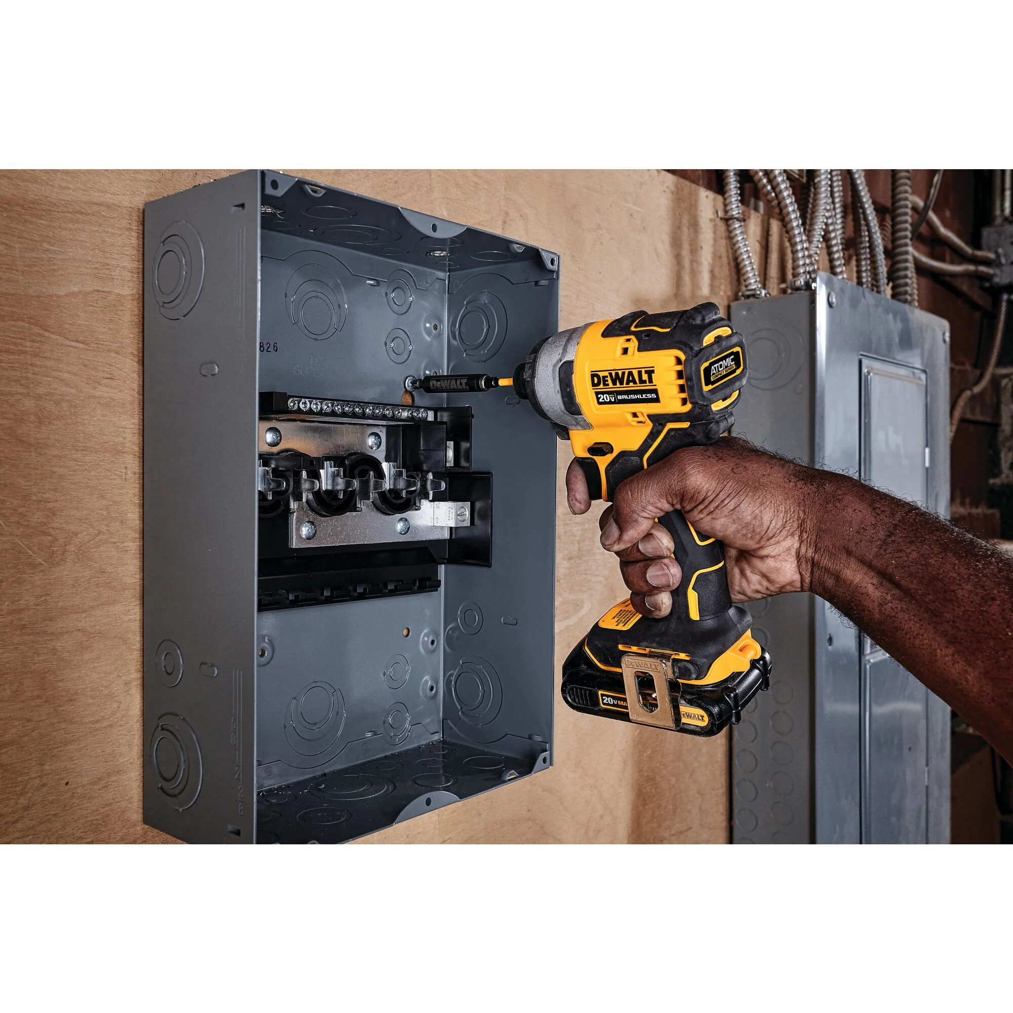DeWalt ATOMICâ„¢ 20V MAX Brushless Compact 1/4" Impact Driver - Tool Only - Image 6