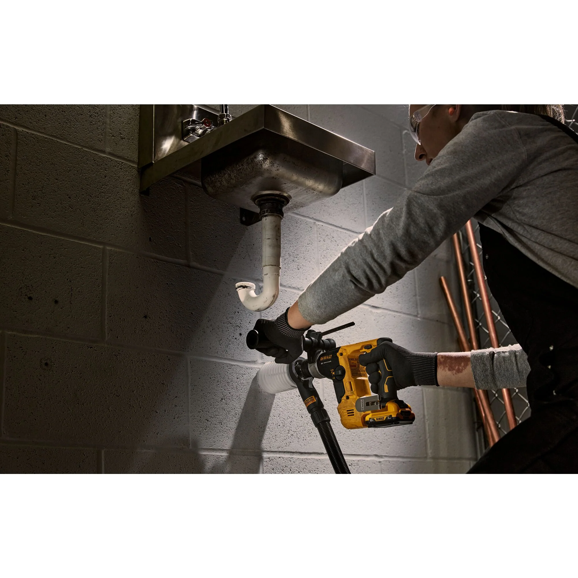 DeWalt XTREME™ 12V MAX 9/16" Brushless Cordless SDS Plus Rotary Hammer Kit - Image 14