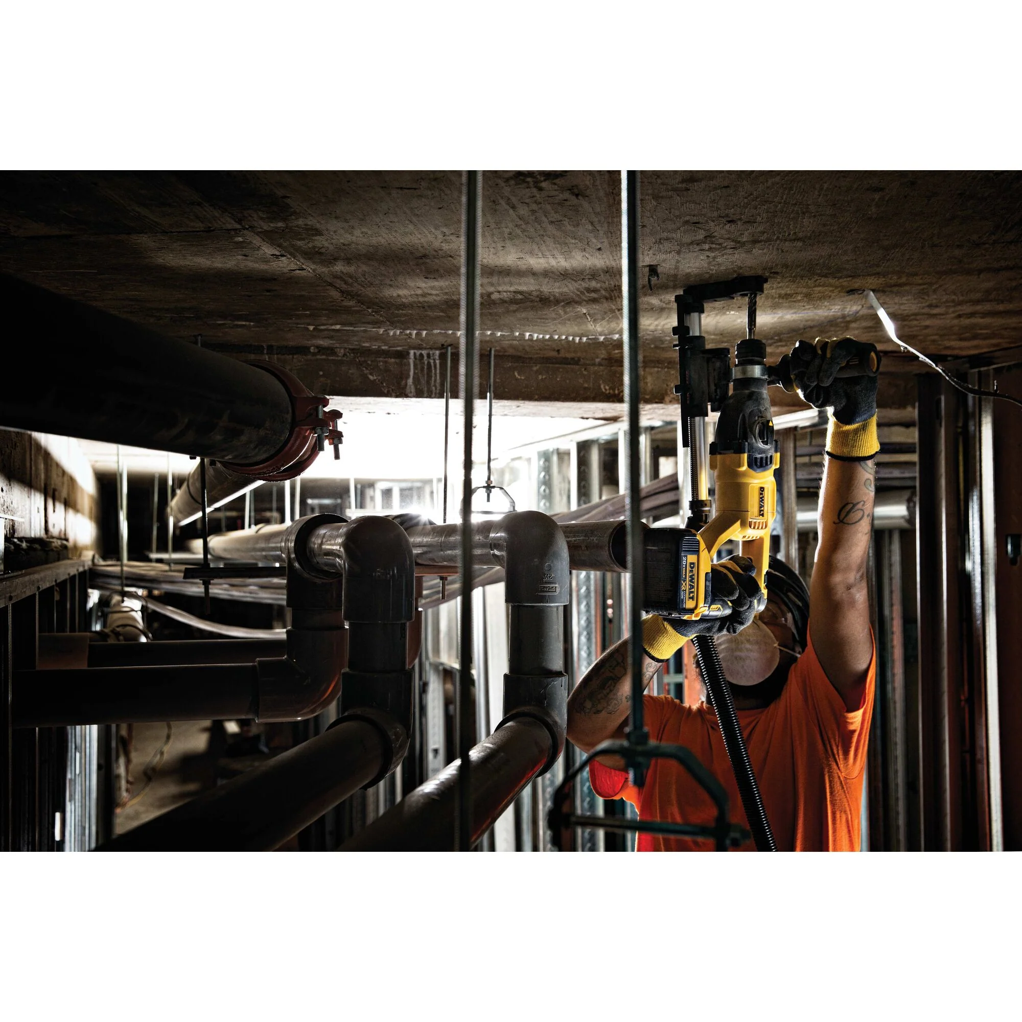 DeWalt 20V MAX 1" Brushless SDS Plus D-Handle Rotary Hammer Kit - Image 10