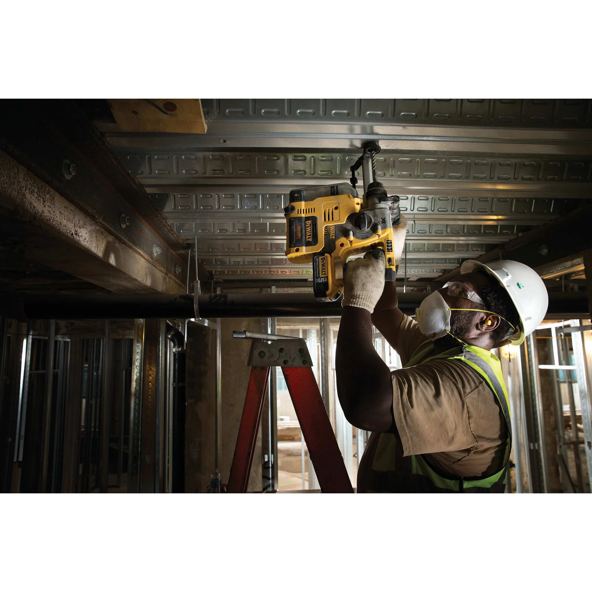 DeWalt 20V MAX XR® Brushless 1" SDS Plus L-Shape Rotary Hammer - Tool Only - Image 3