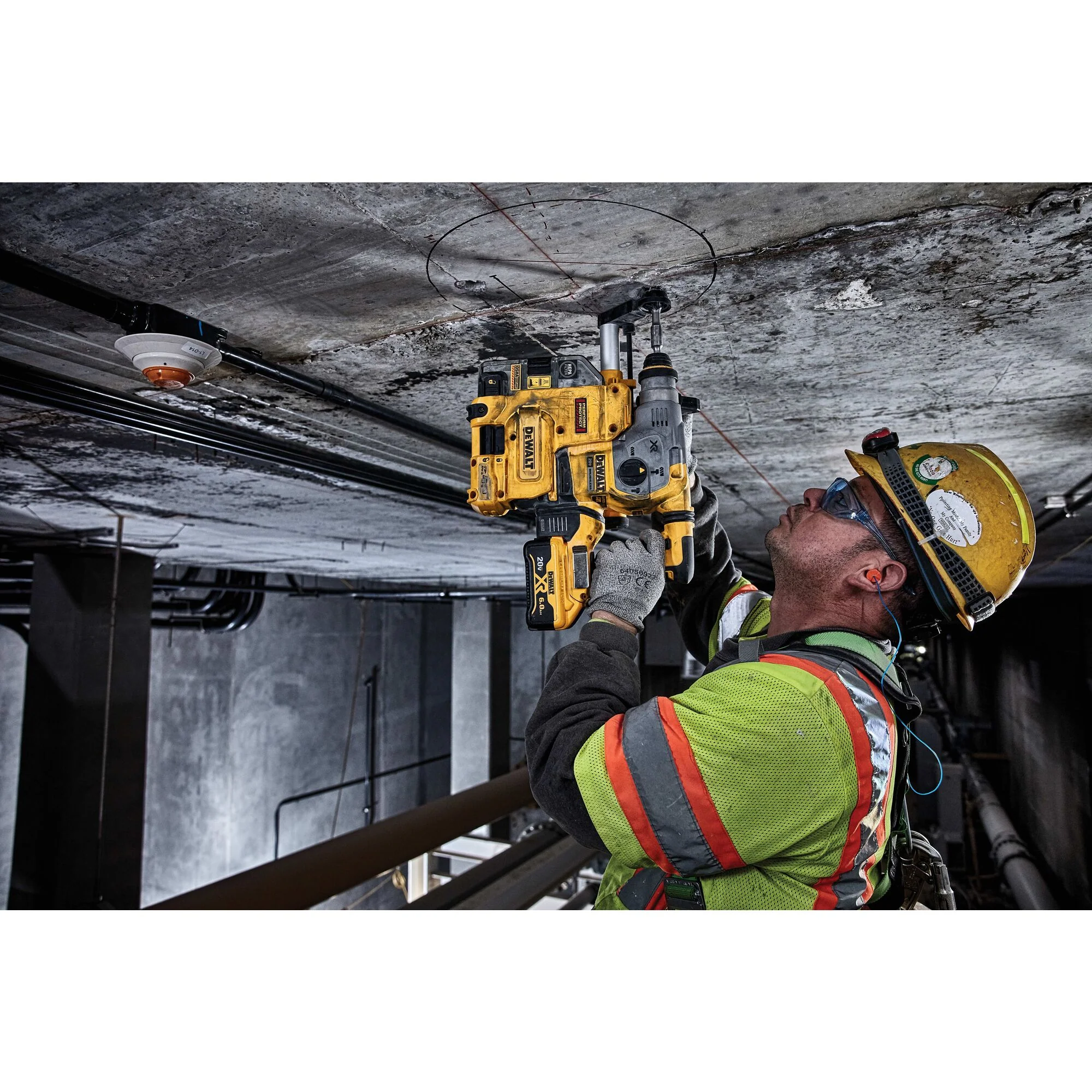 DeWalt DCH293R2 20V MAX XR® 1-1/8" Brushless SDS Plus L-Shape Rotary Hammer Kit - Image 16