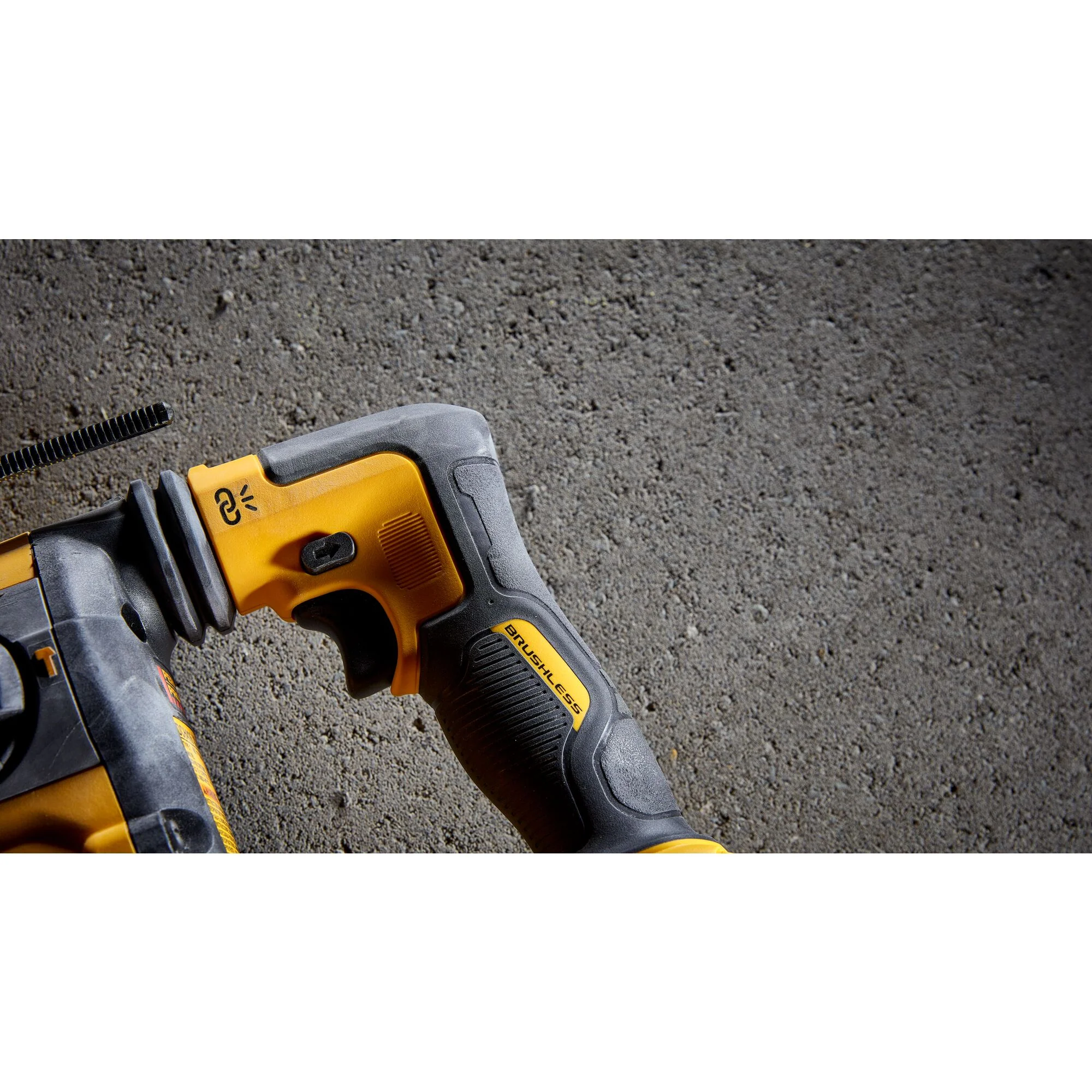 DeWalt 60V MAX 1-1/4" Brushless SDS Plus Rotary Hammer Kit - Image 9