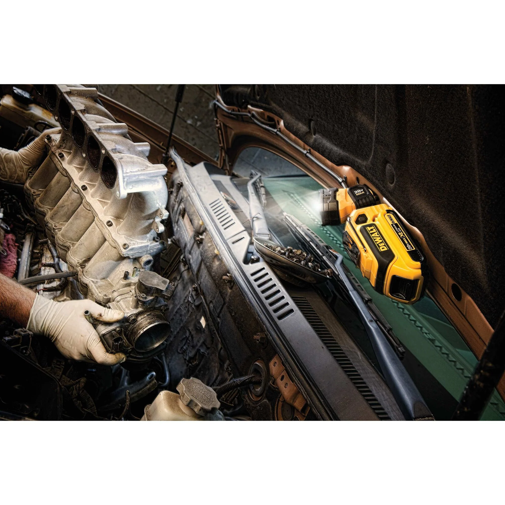 DeWalt 20V MAX LED Hand Held Worklight - Image 10