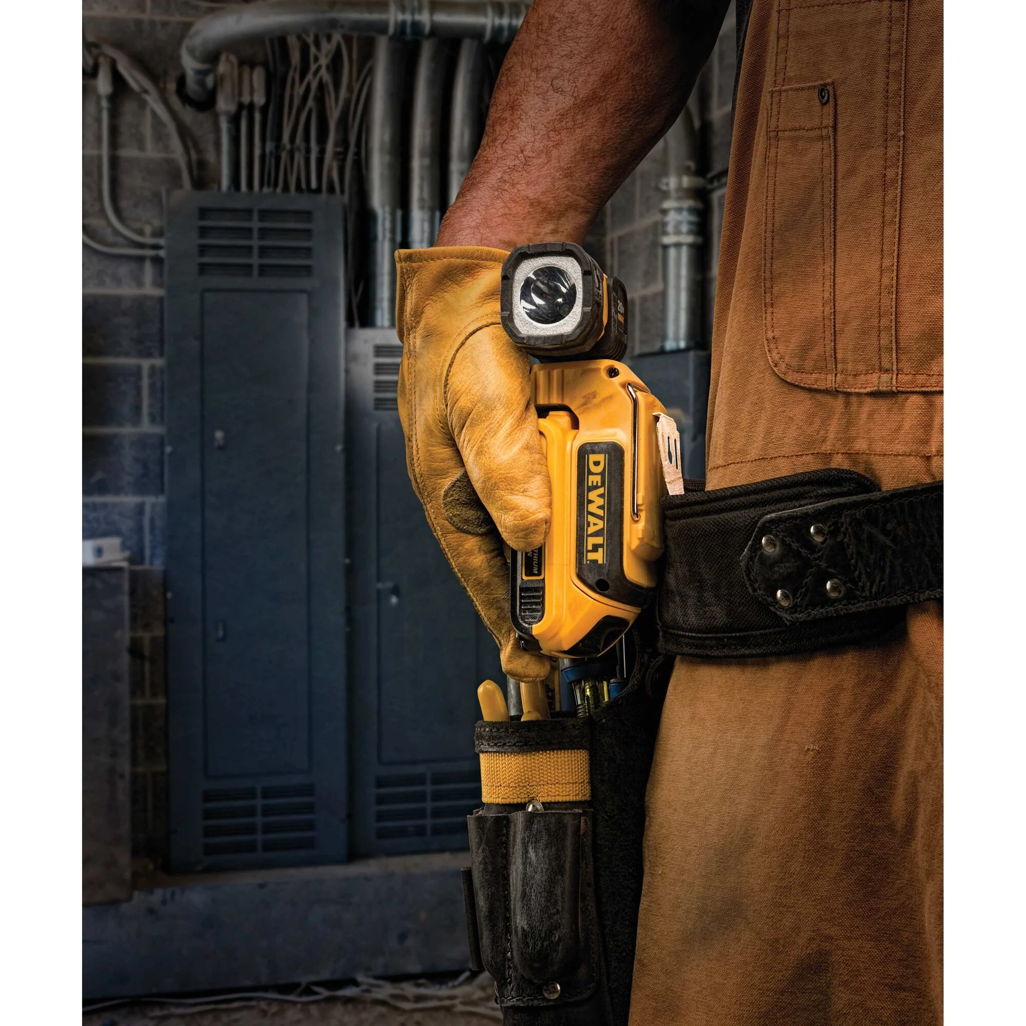DeWalt 20V MAX LED Hand Held Worklight - Image 4