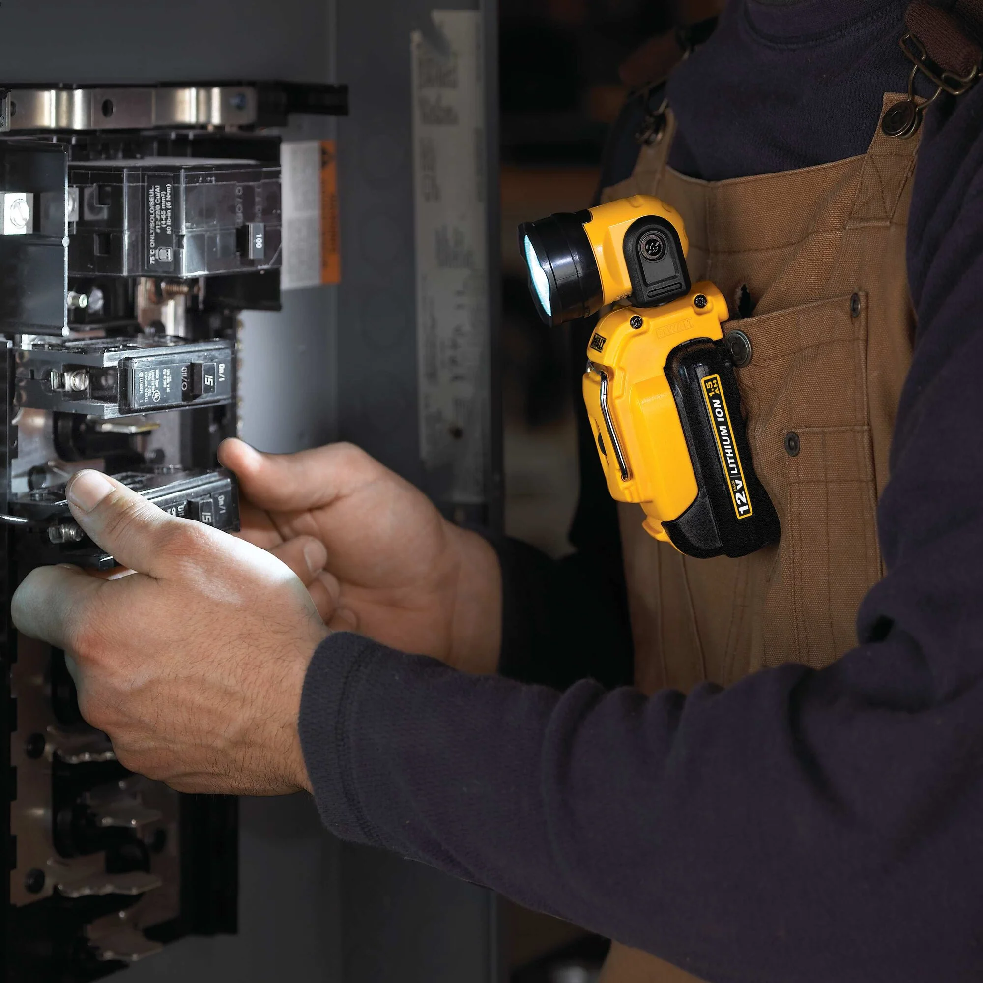 DeWalt 12V MAX LED Worklight - Image 7