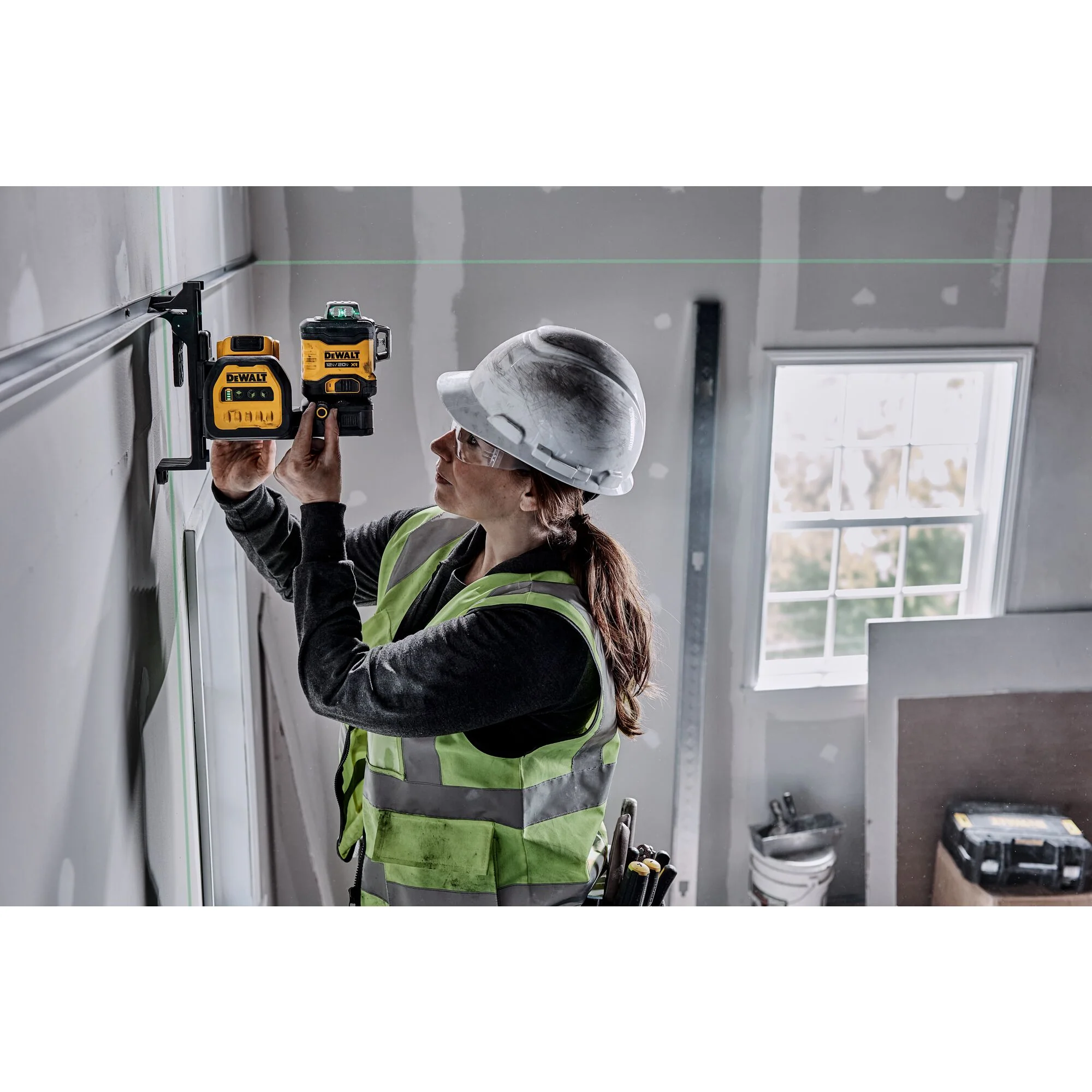 DeWalt 20V 3 x 360 Green Laser Kit - Image 5