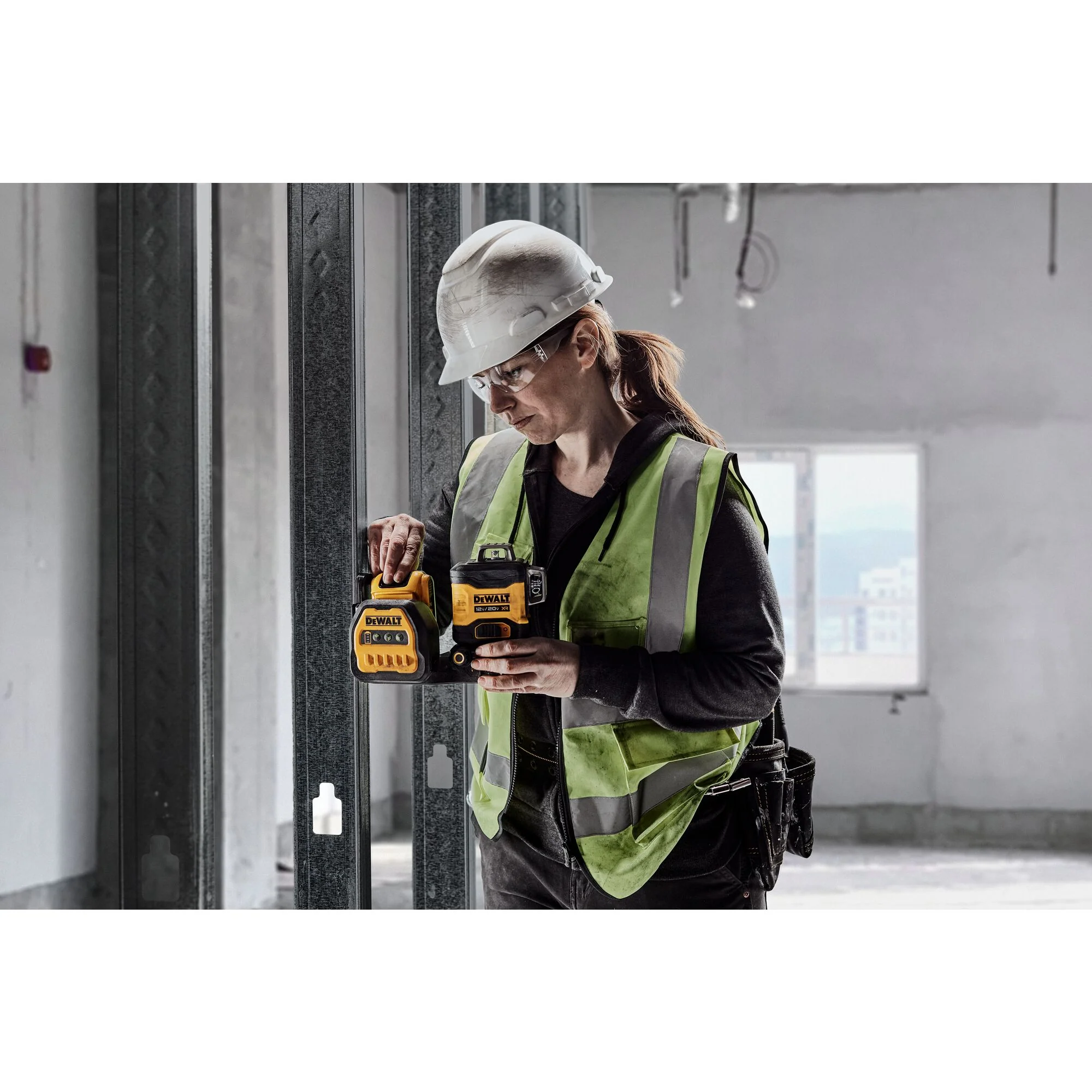 DeWalt 20V 3 x 360 Green Laser Kit - Image 6