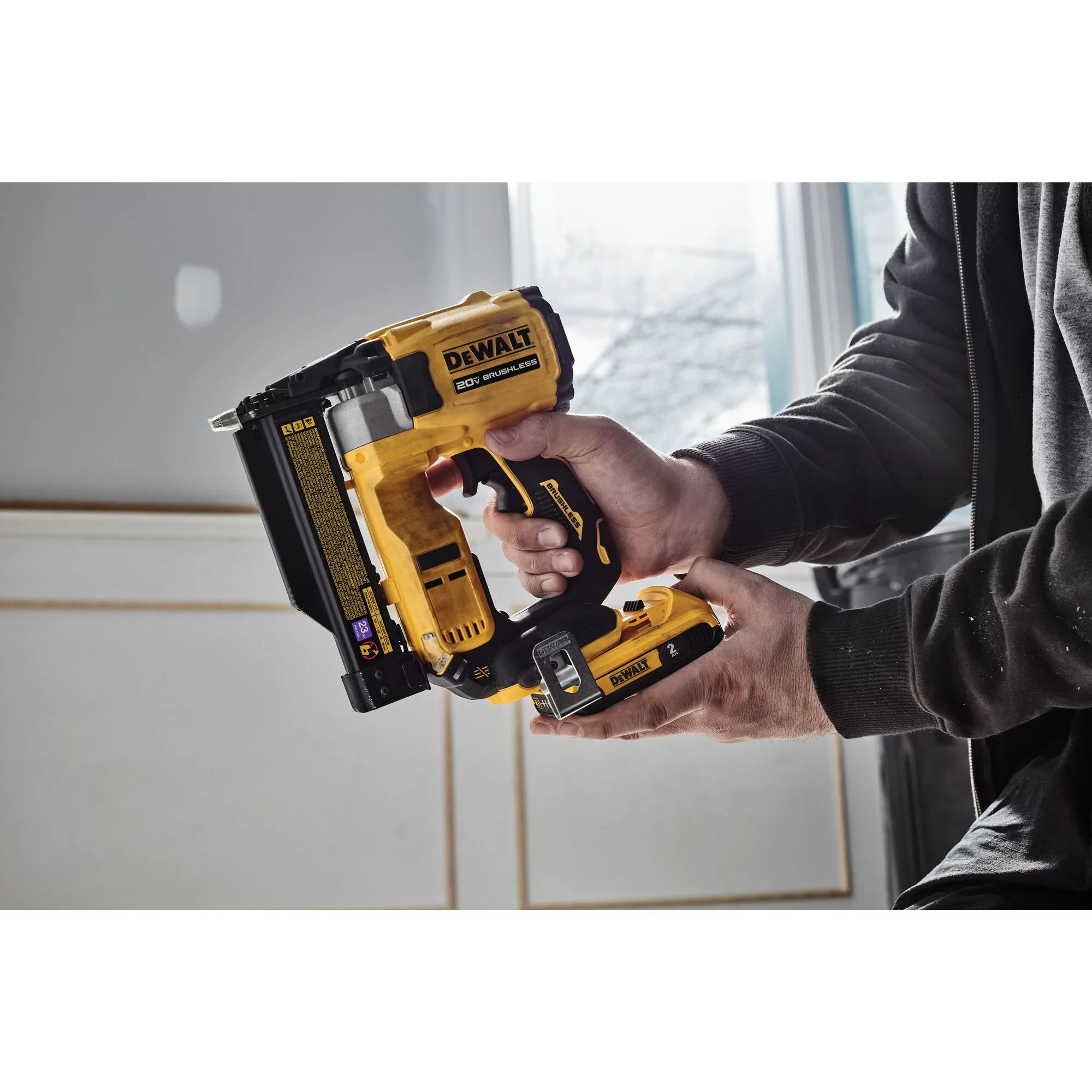 DeWalt 20V MAX Brushless Cordless 23 Gauge Pin Nailer Kit - Image 11