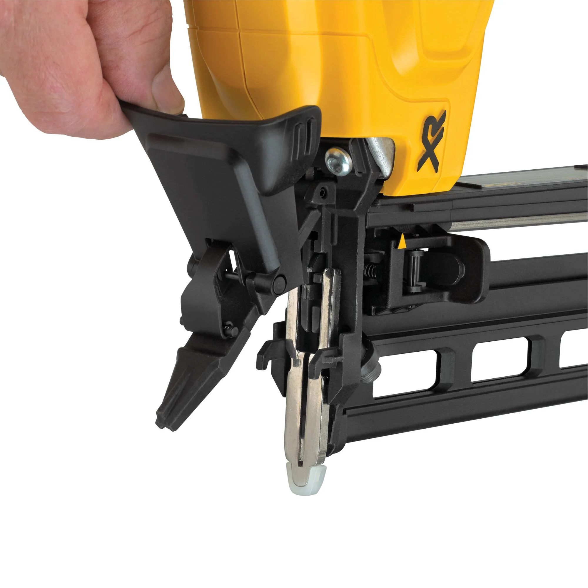 DeWalt 20V MAX XR 16 Gauge Cordless Straight Finish Nailer Kit - Image 9