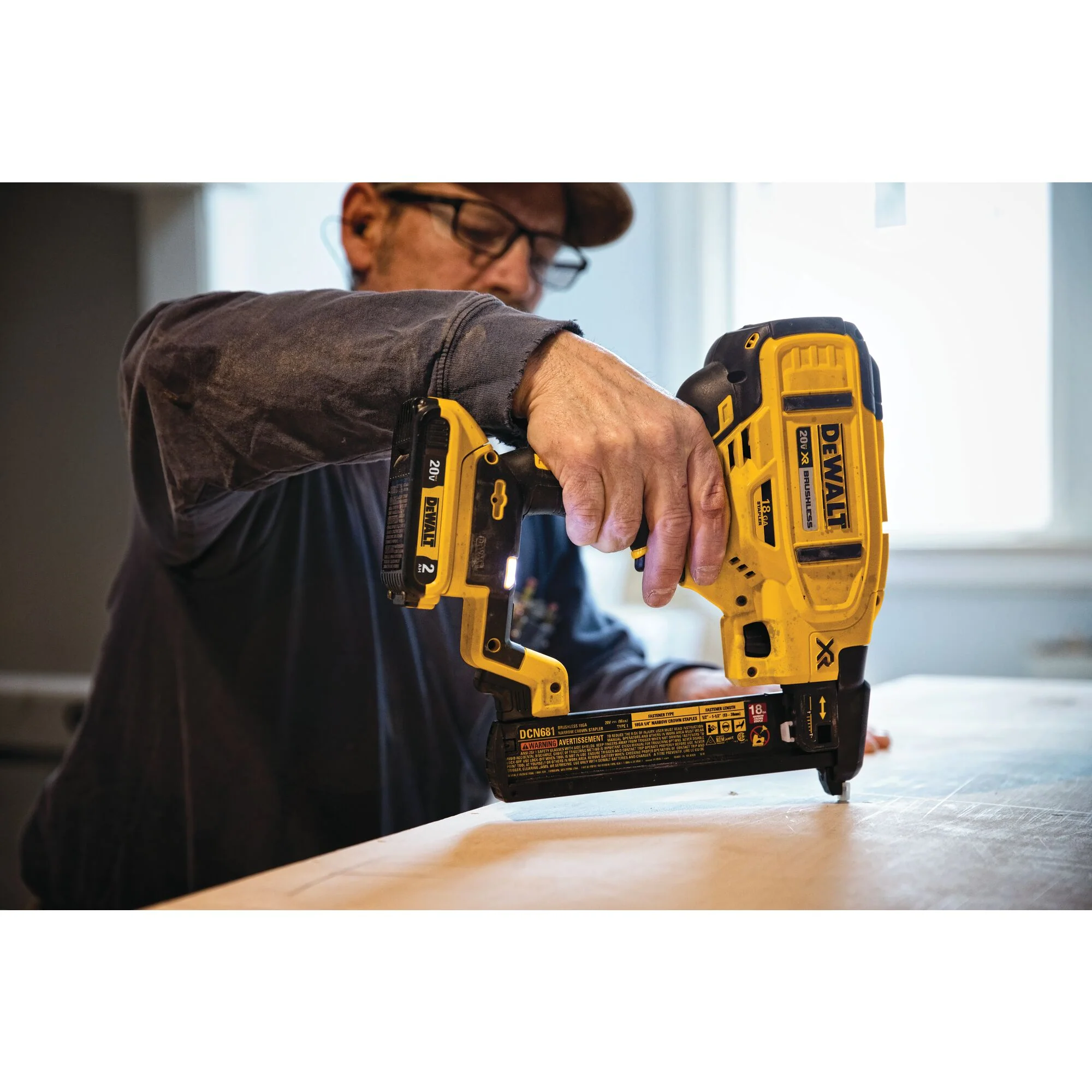 DeWalt 20V MAX XR® 18 Gauge Cordless Narrow Crown Stapler - Tool Only - Image 10