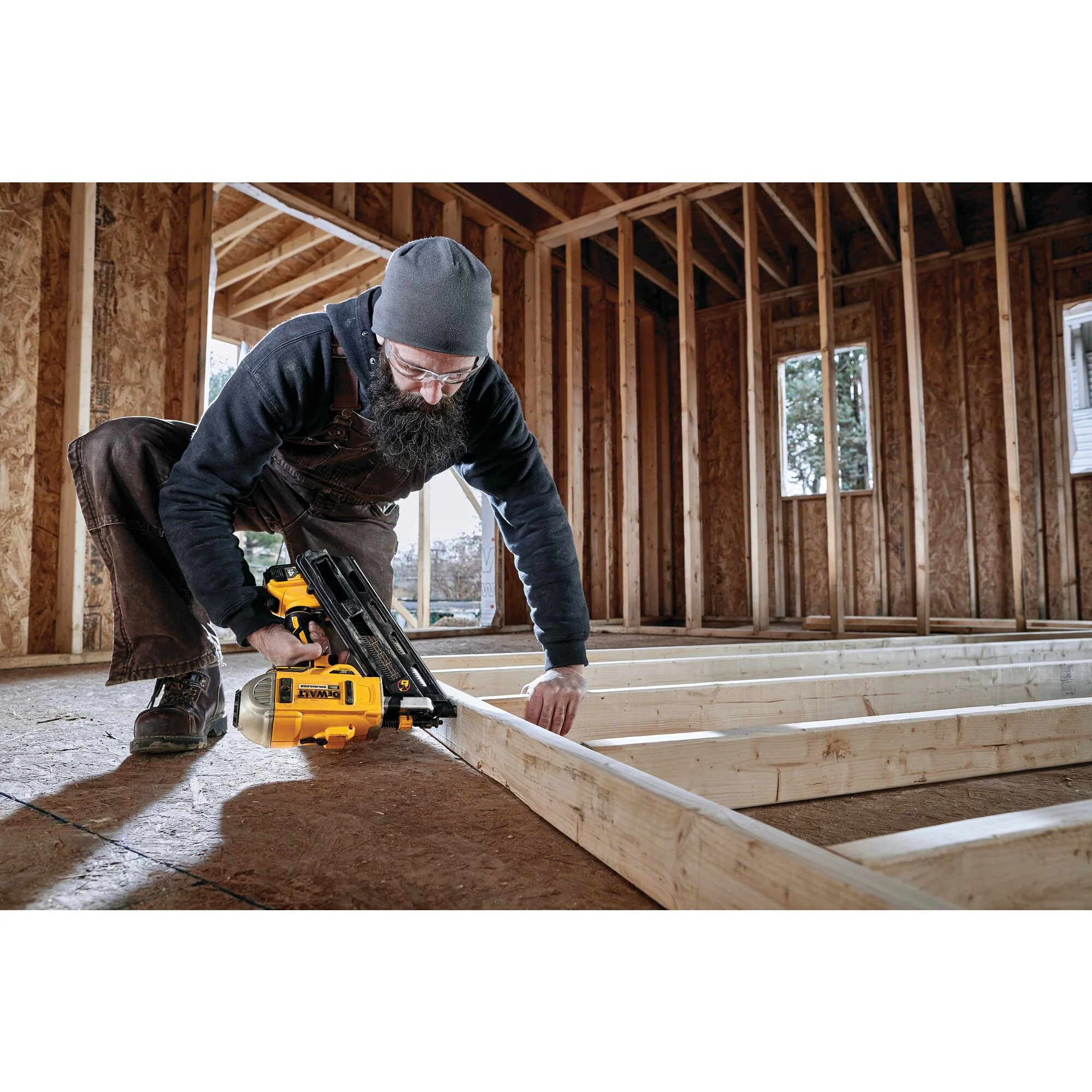 DeWalt 20V MAX Cordless 30° Paper Collated Framing Nailer - Tool Only - Image 8