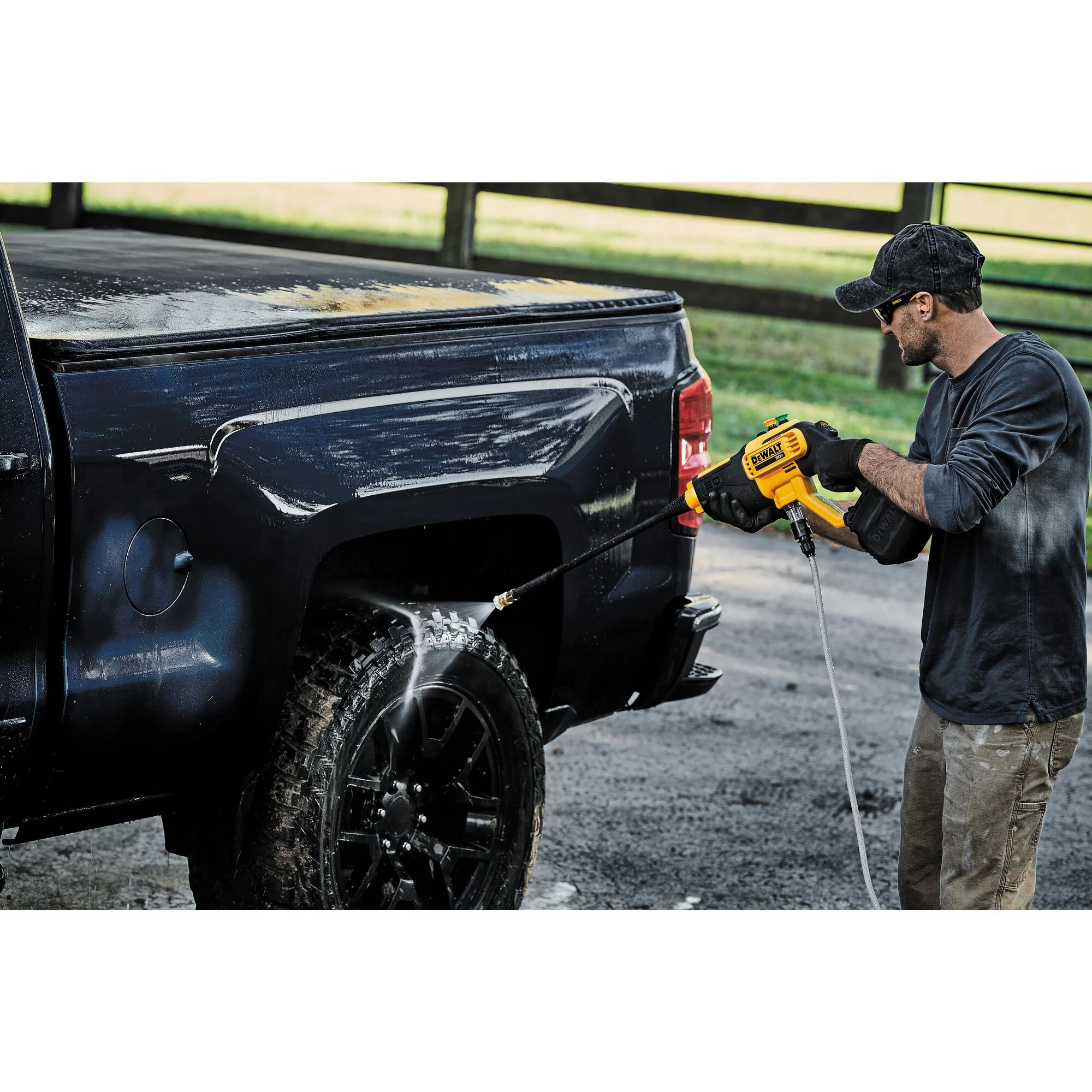 DeWalt 20V 550 PSI Cordless Power Cleaner - Tool Only - Image 13
