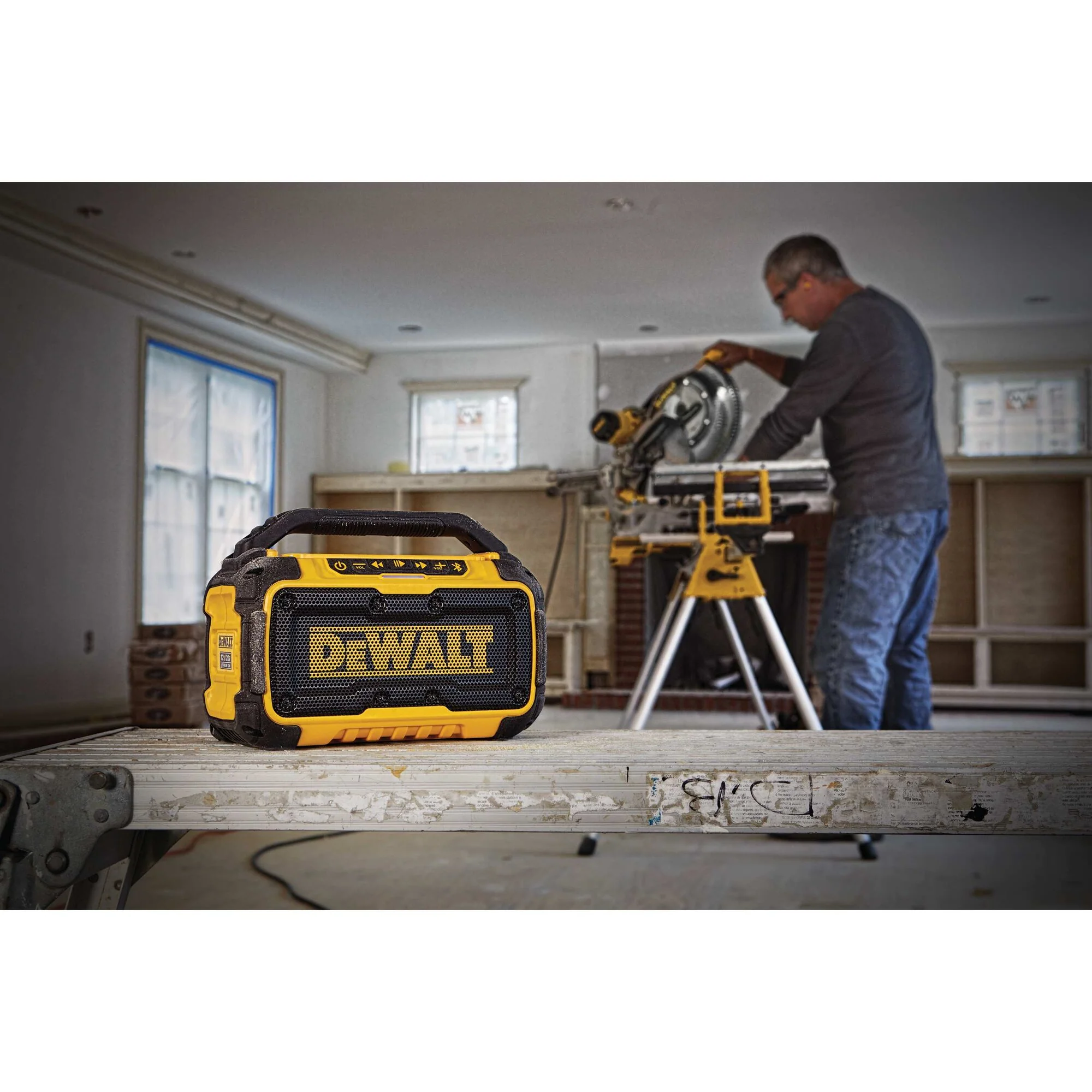 DeWalt 12V/20V MAX Jobsite Bluetooth Speaker - Image 8