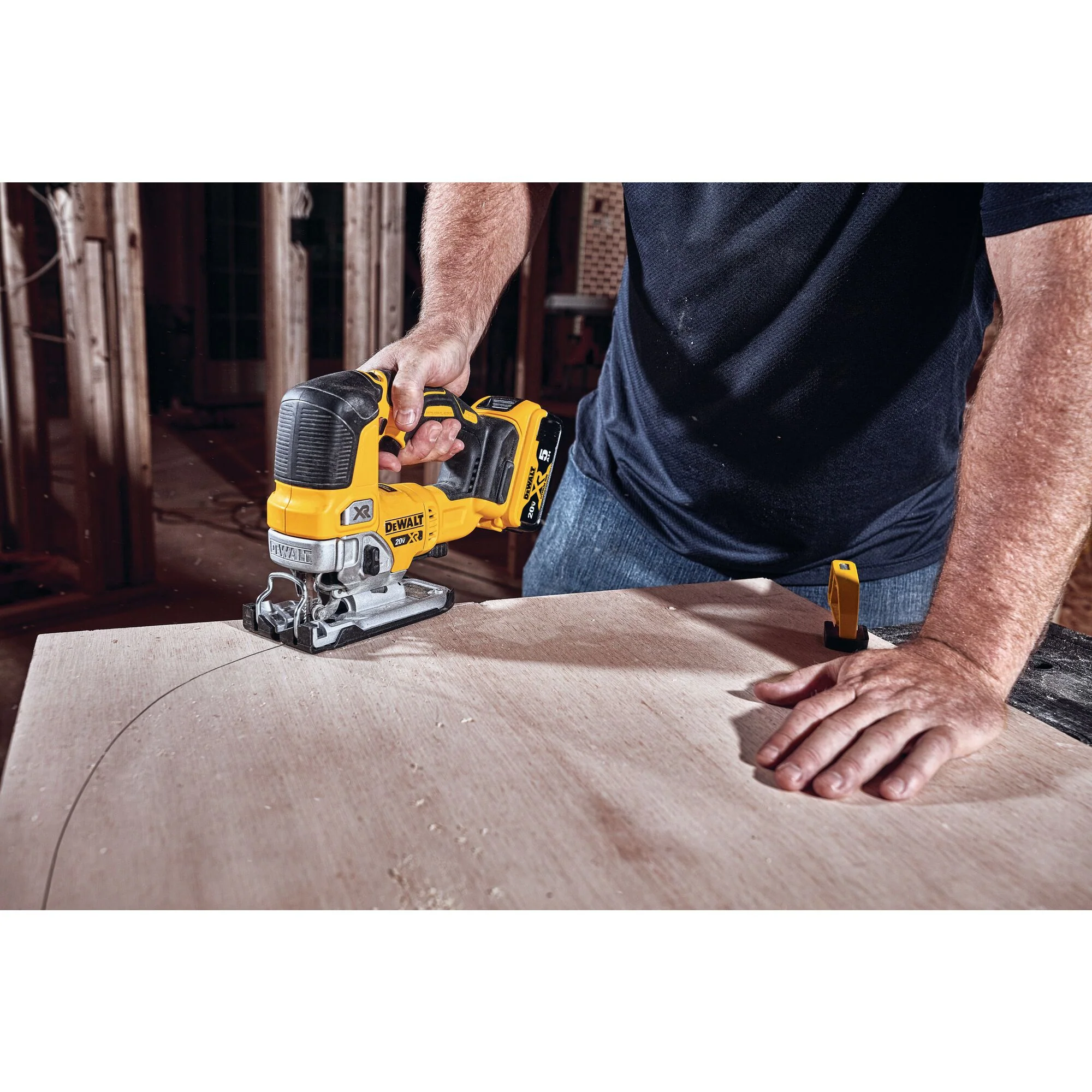DeWalt 20V MAX XR® Cordless Jig Saw Kit - Image 10
