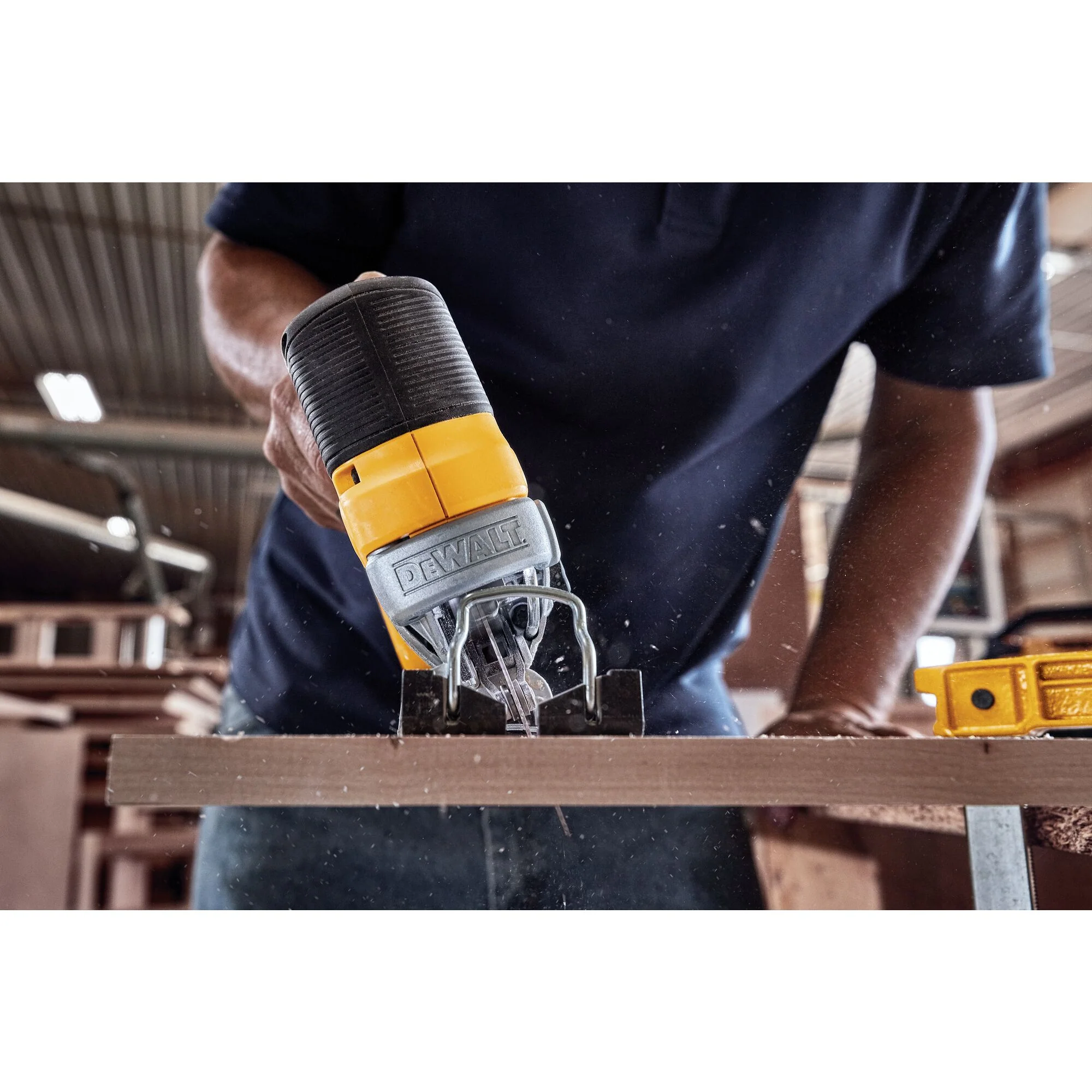 DeWalt 20V MAX XR® Cordless Jig Saw Kit - Image 11