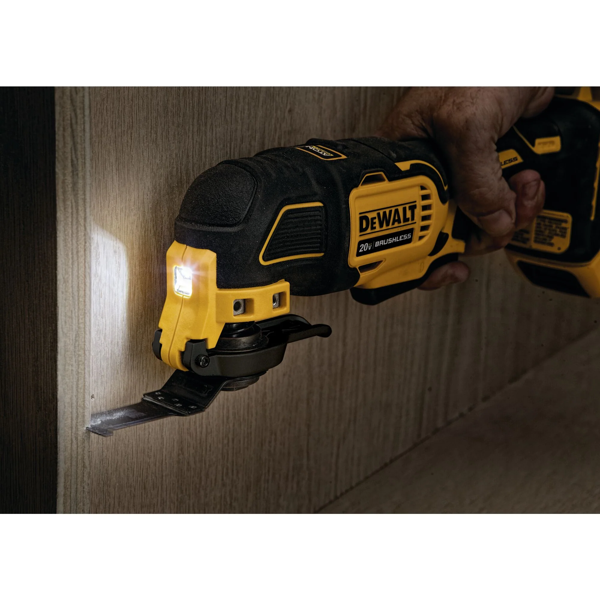 DeWalt ATOMIC 20V MAX Brushless Cordless Oscillating Multi-Tool - Tool Only - Image 7