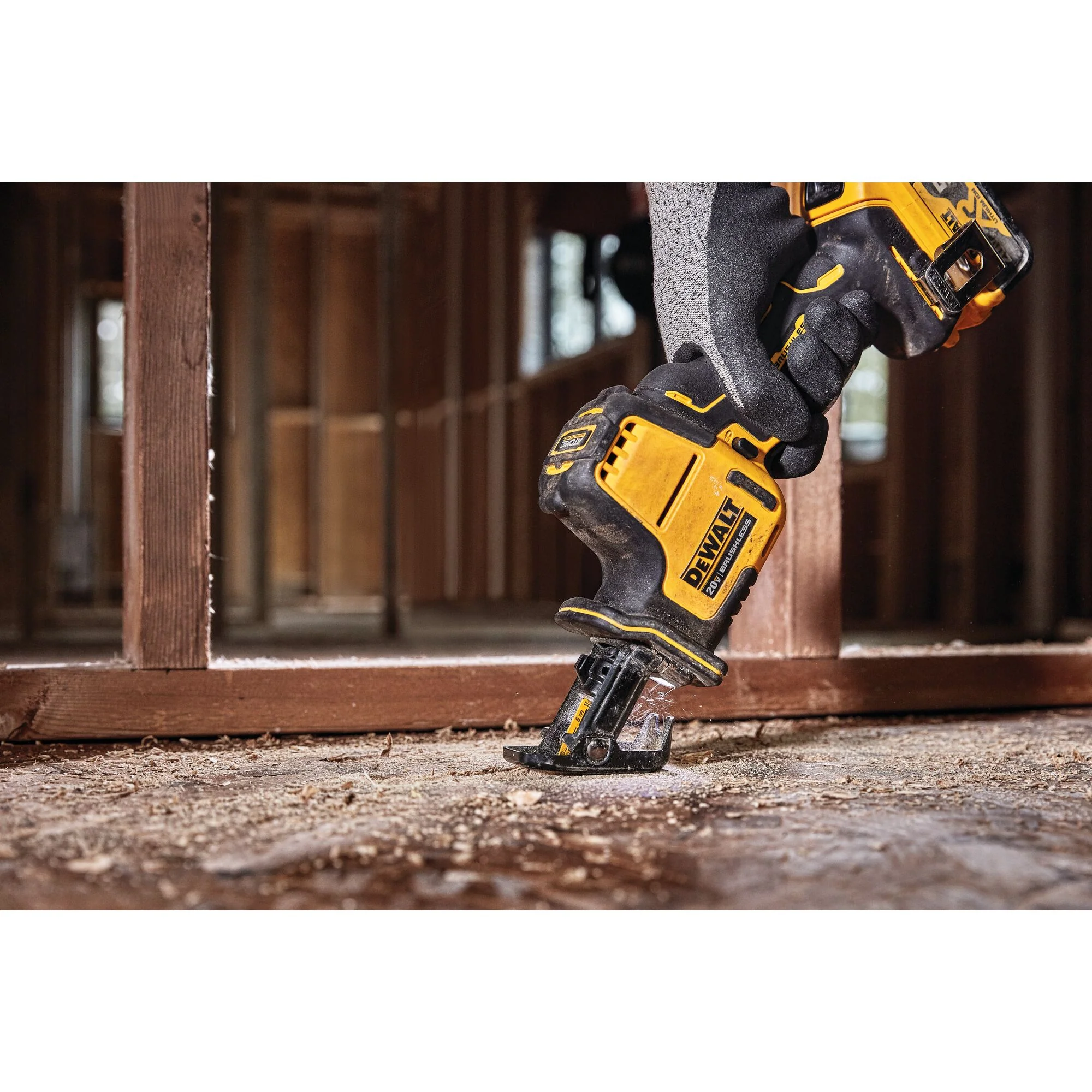 DeWalt ATOMIC 20V MAX Cordless One-Handed Reciprocating Saw - Tool Only - Image 7