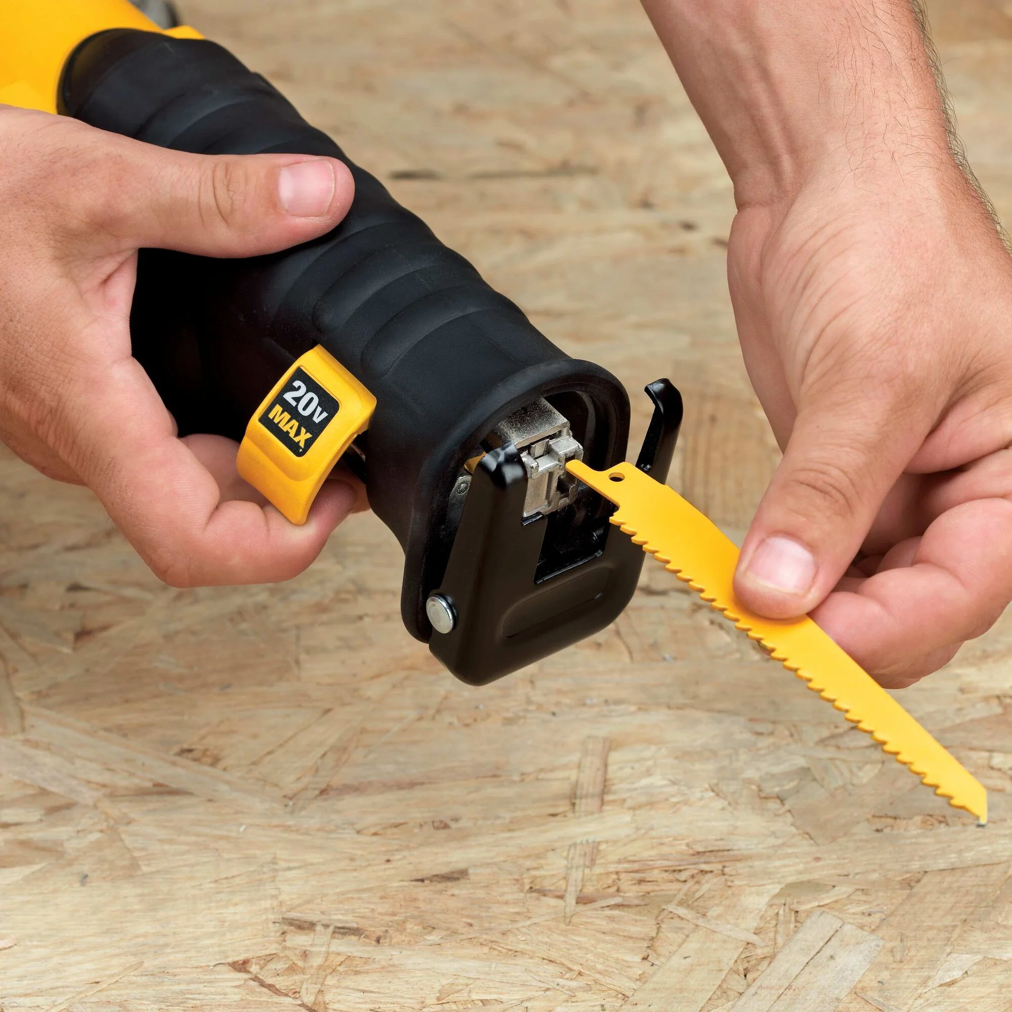 DeWalt 20V MAX Cordless Reciprocating Saw - Tool Only - Image 5