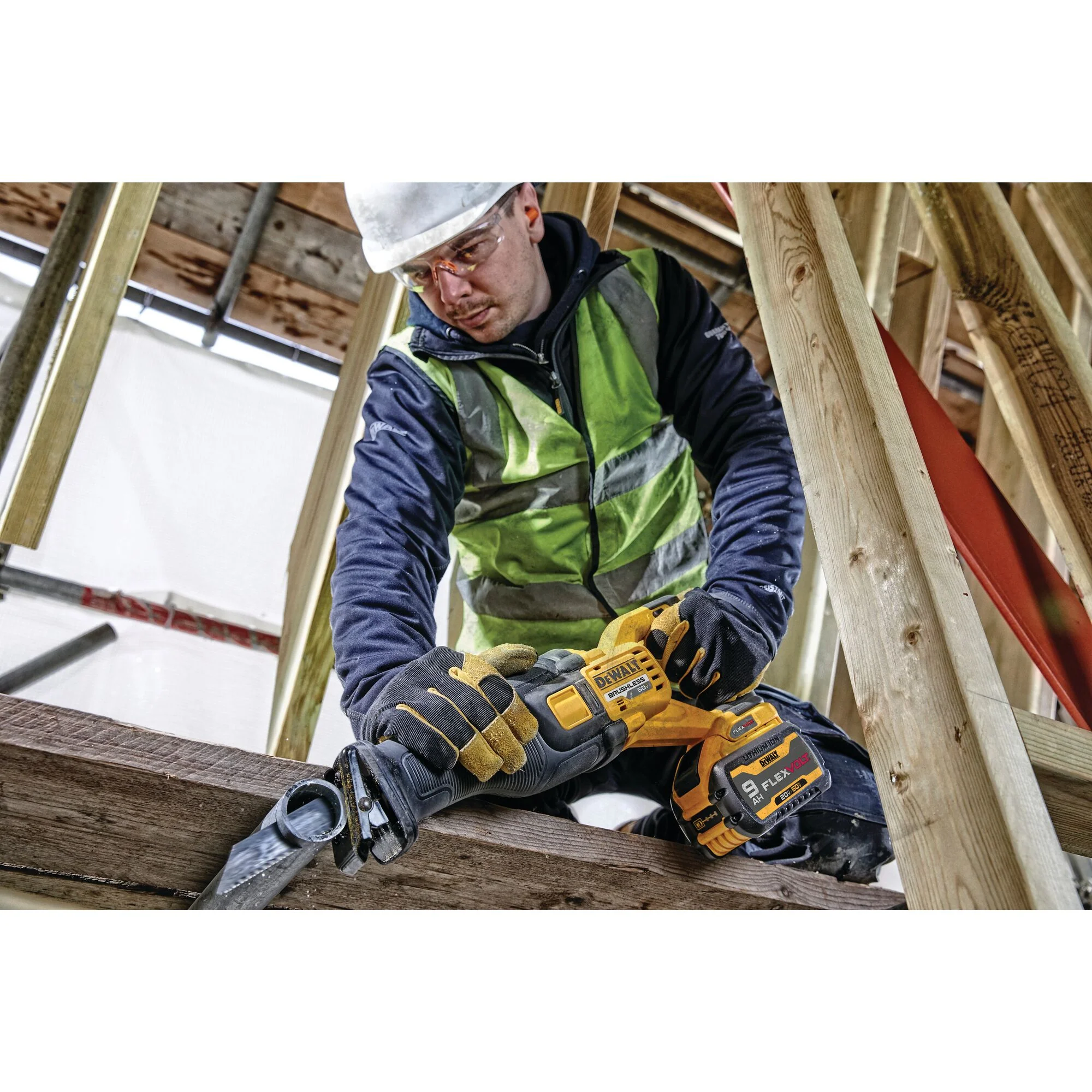 DeWalt FLEXVOLT 60V MAX Brushless Reciprocating Saw Kit - Image 7