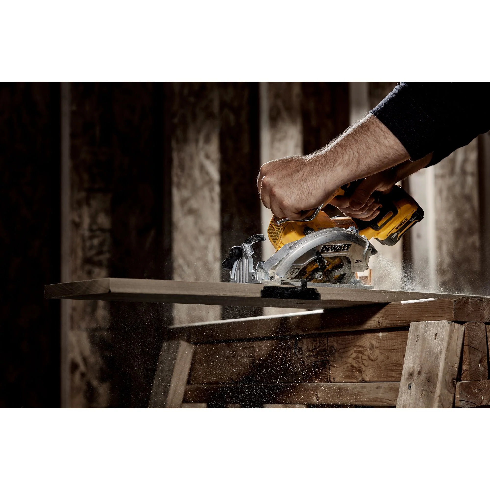 DeWalt 12V MAX XTREME Brushless Cordless 5-3/8" Circular Saw - Tool Only - Image 6