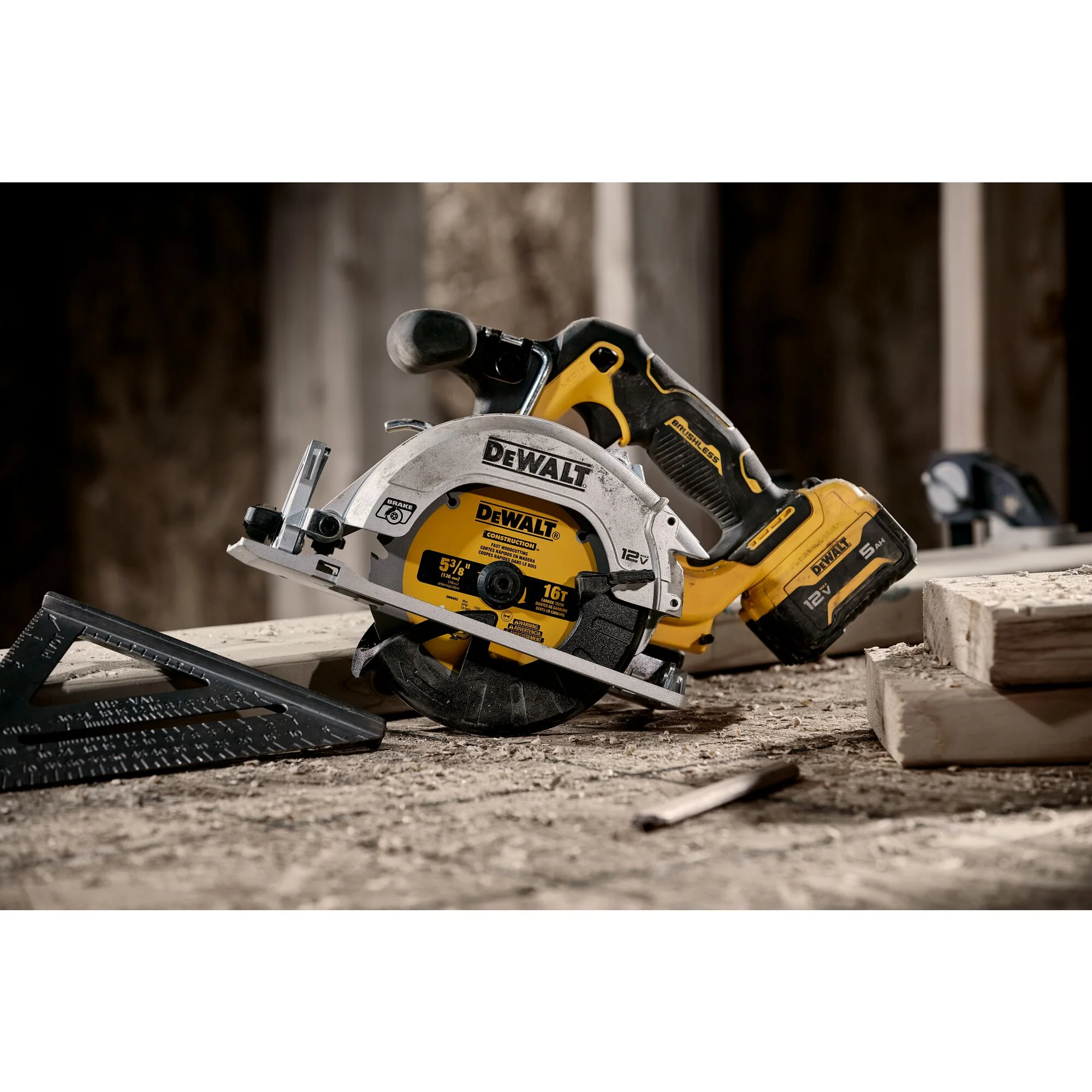 DeWalt XTREMEâ„¢ 12V MAX 5-3/8" Brushless Cordless Circular Saw Kit - Image 18