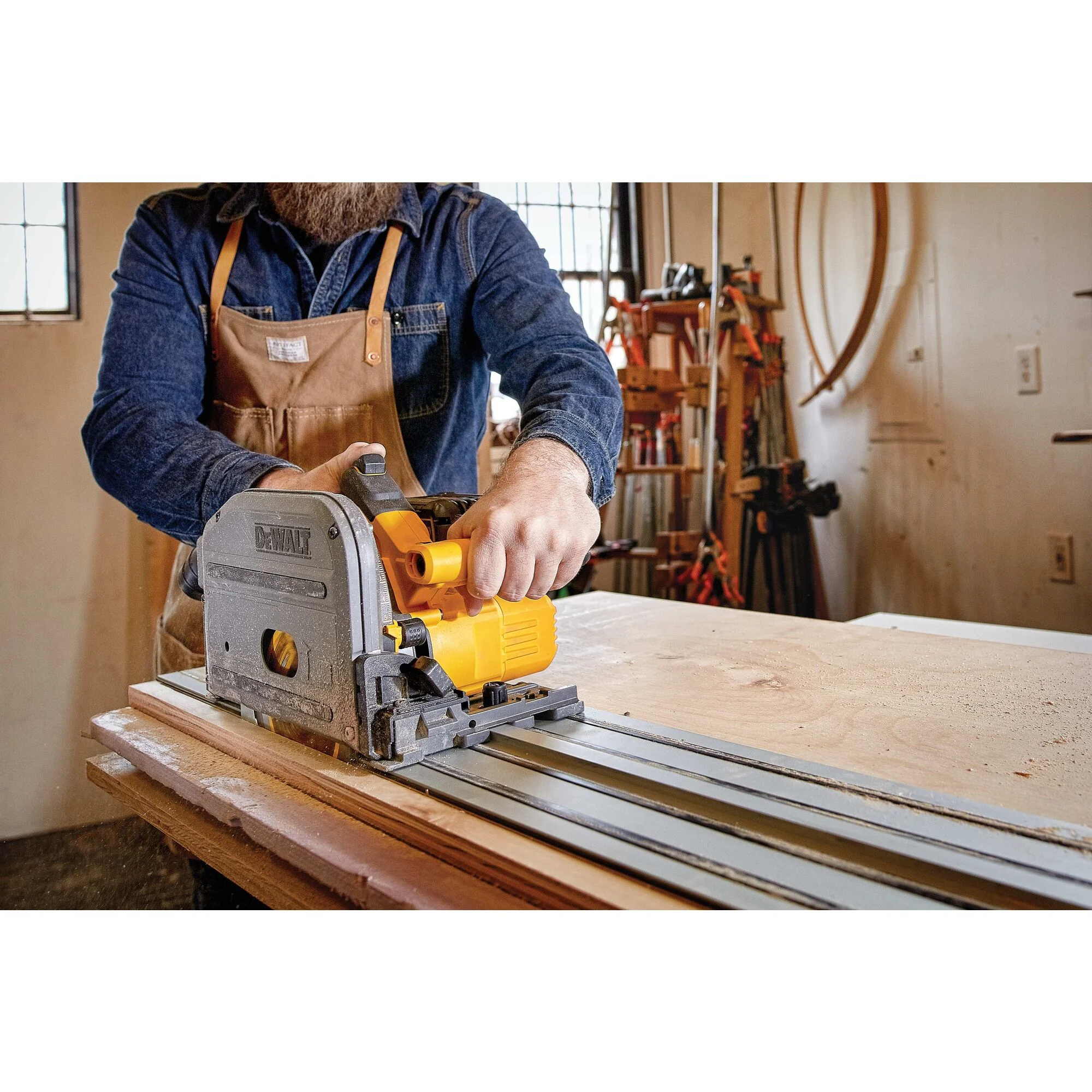 DeWalt FLEXVOLT® 60V MAX Brushless 6-1/2" Track Saw Kit - Image 10