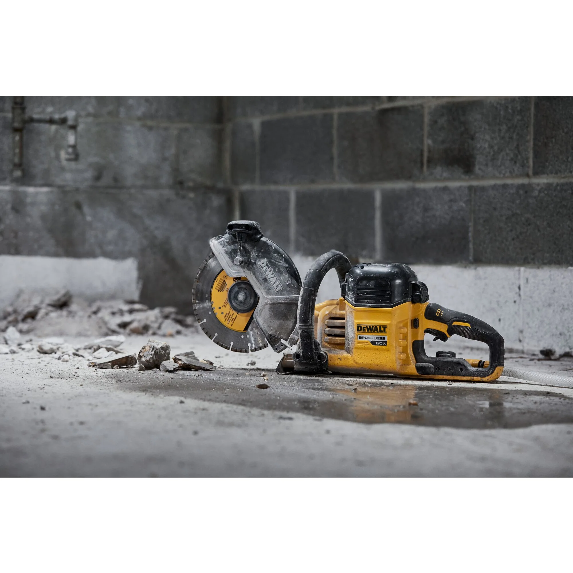 DeWalt FLEXVOLT® 60V MAX 9" Cut-Off Saw Kit - Image 8