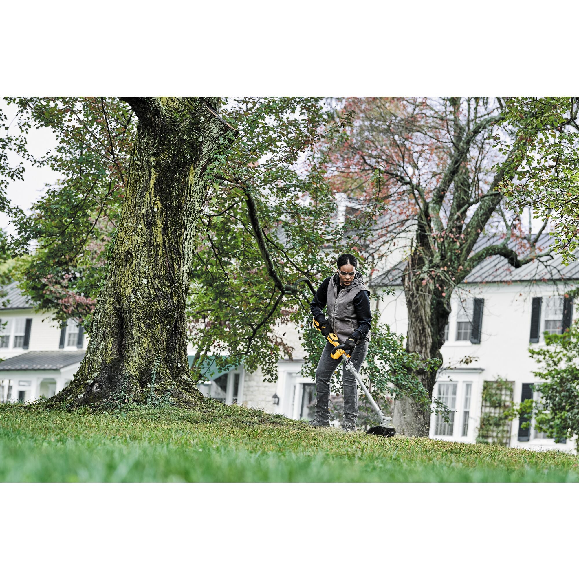 DeWalt 20V MAX 14" Folding String Trimmer - Tool Only - Image 13