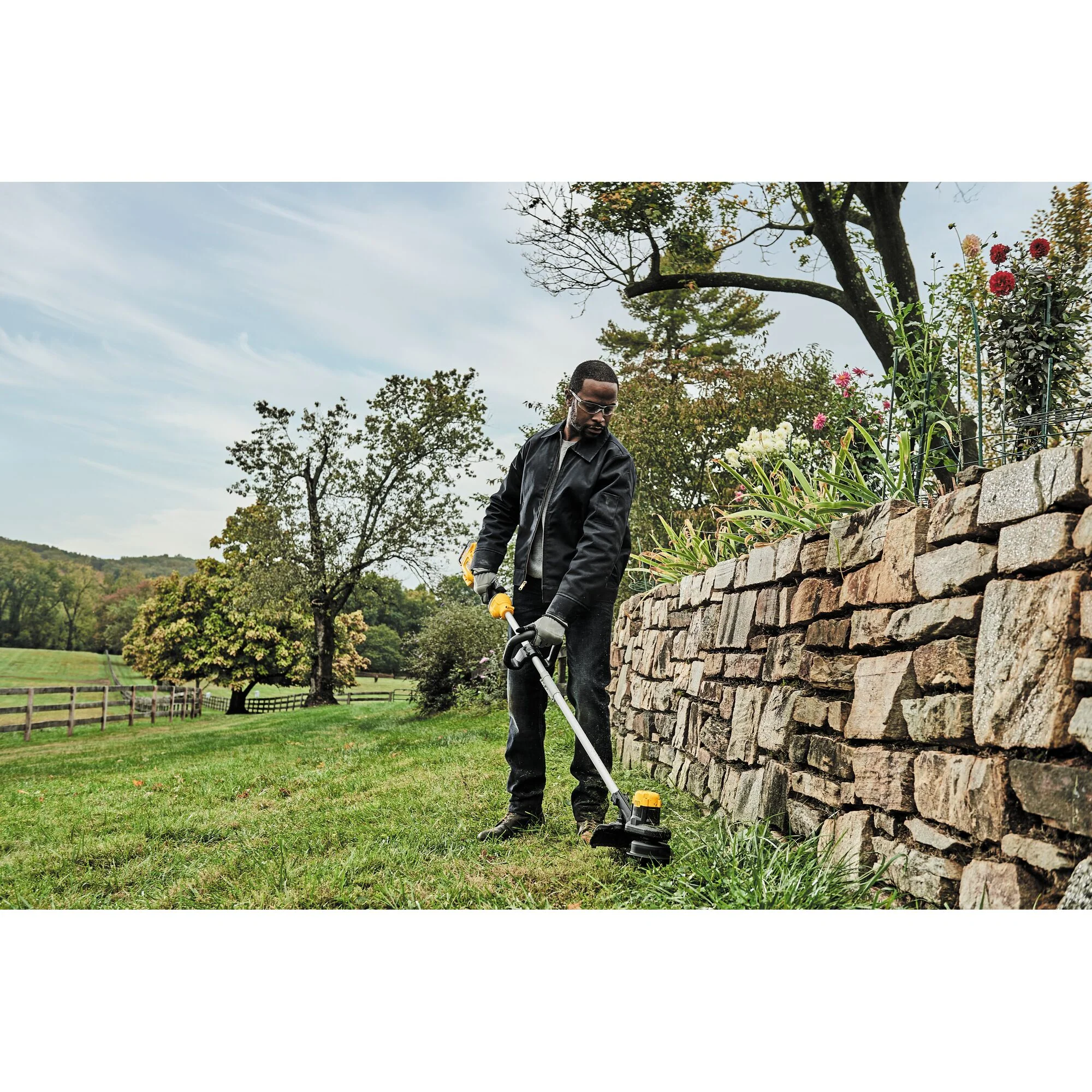 DeWalt 20V MAX 13" Brushed String Trimmer - Tool Only - Image 7