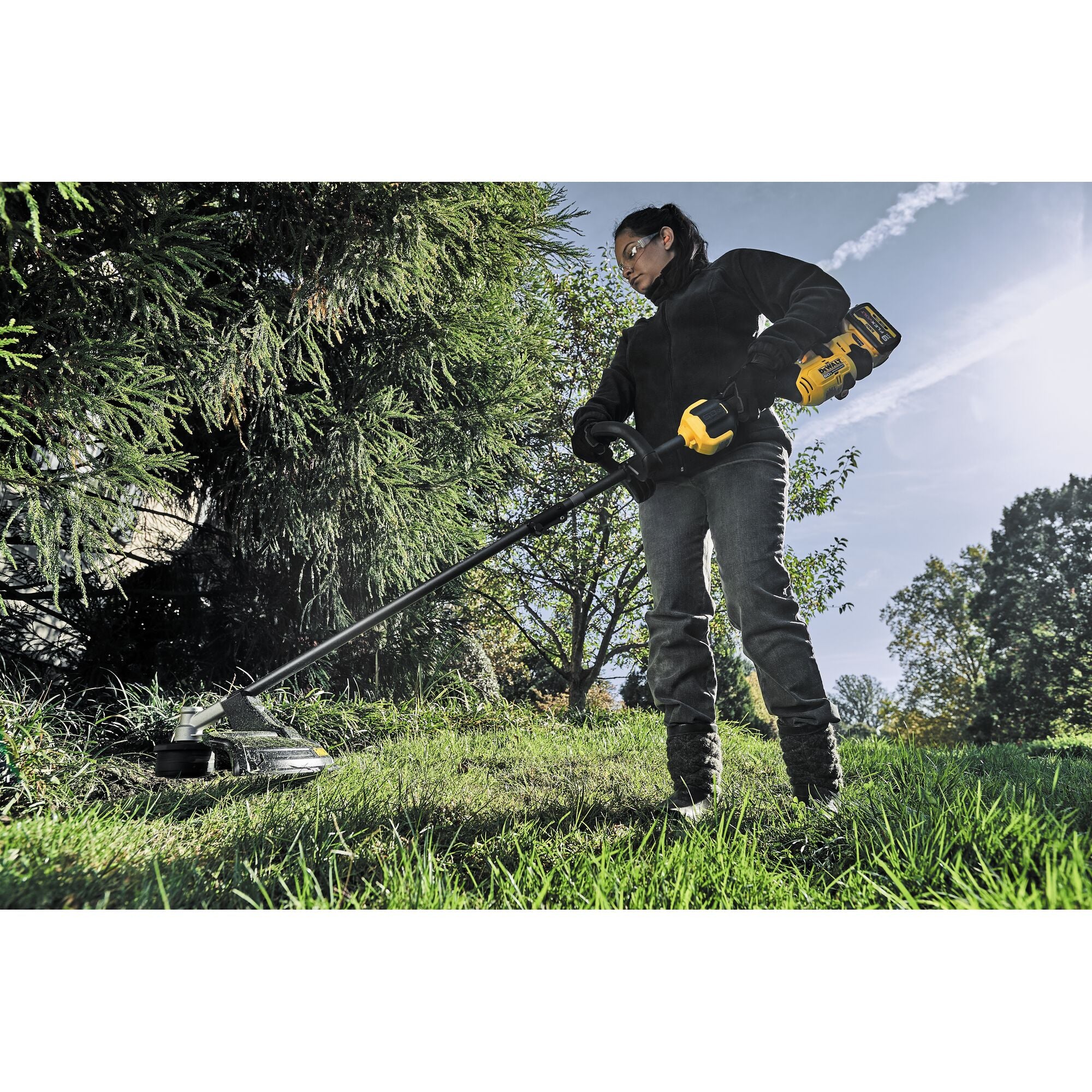 DeWalt 60V MAX 17" Attatchment Capable Brushless String Trimmer - Tool Only - Image 8