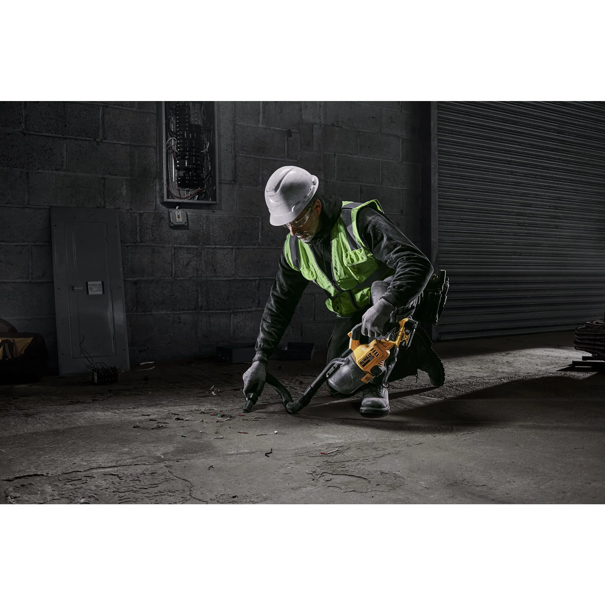 DeWalt 20V Cordless Handheld Dry Vacuum - Tool Only - Image 17