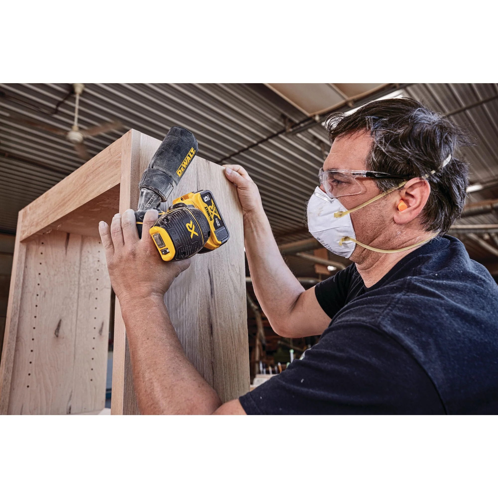 DeWalt 20V XR Brushless Random Orbital Sander - Tool Only - Image 9