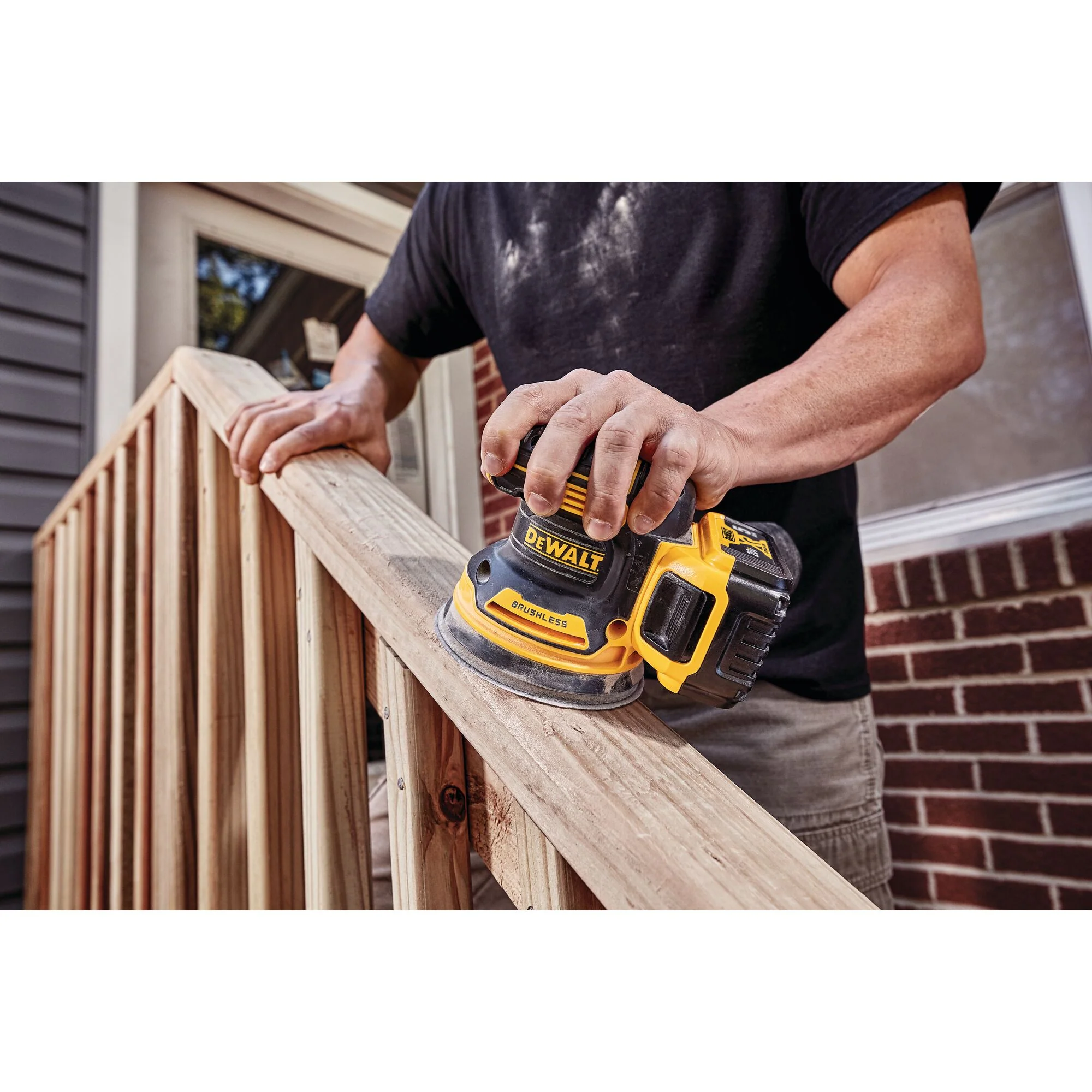DeWalt 20V XR® Brushless Random Orbital Sander Kit - Image 12