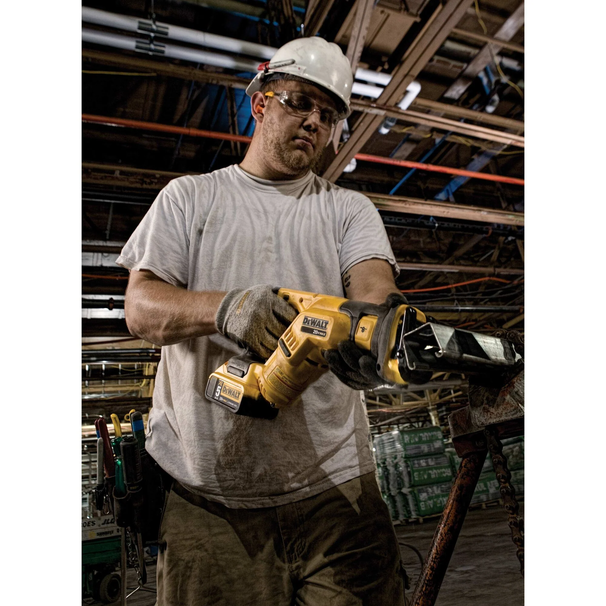 DeWalt 20V MAX Compact Reciprocating Saw Kit - Image 5