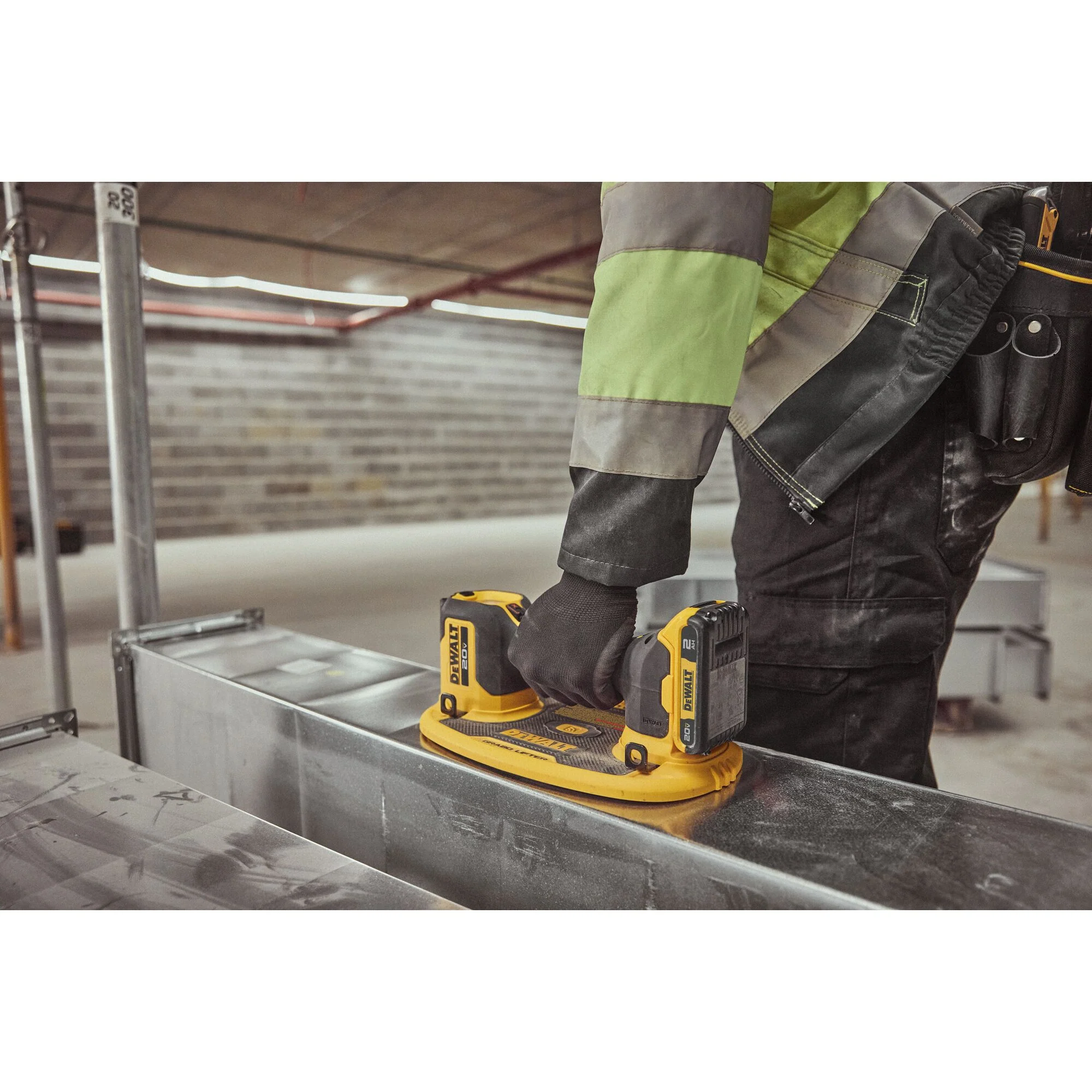 DeWalt 20V MAX GRABO Lifter Kit - Image 27