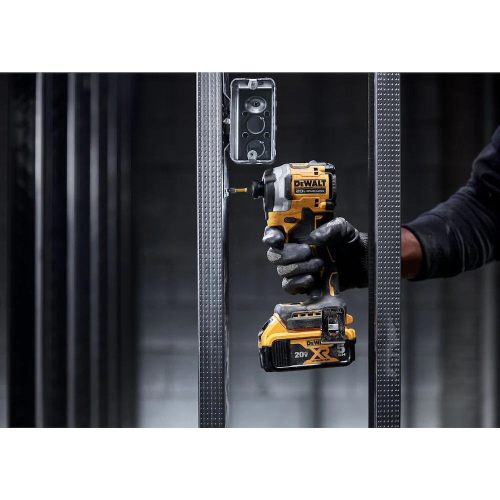 DeWalt 20V MAX XR Brushless 4-Tool Combo Kit - Image 8