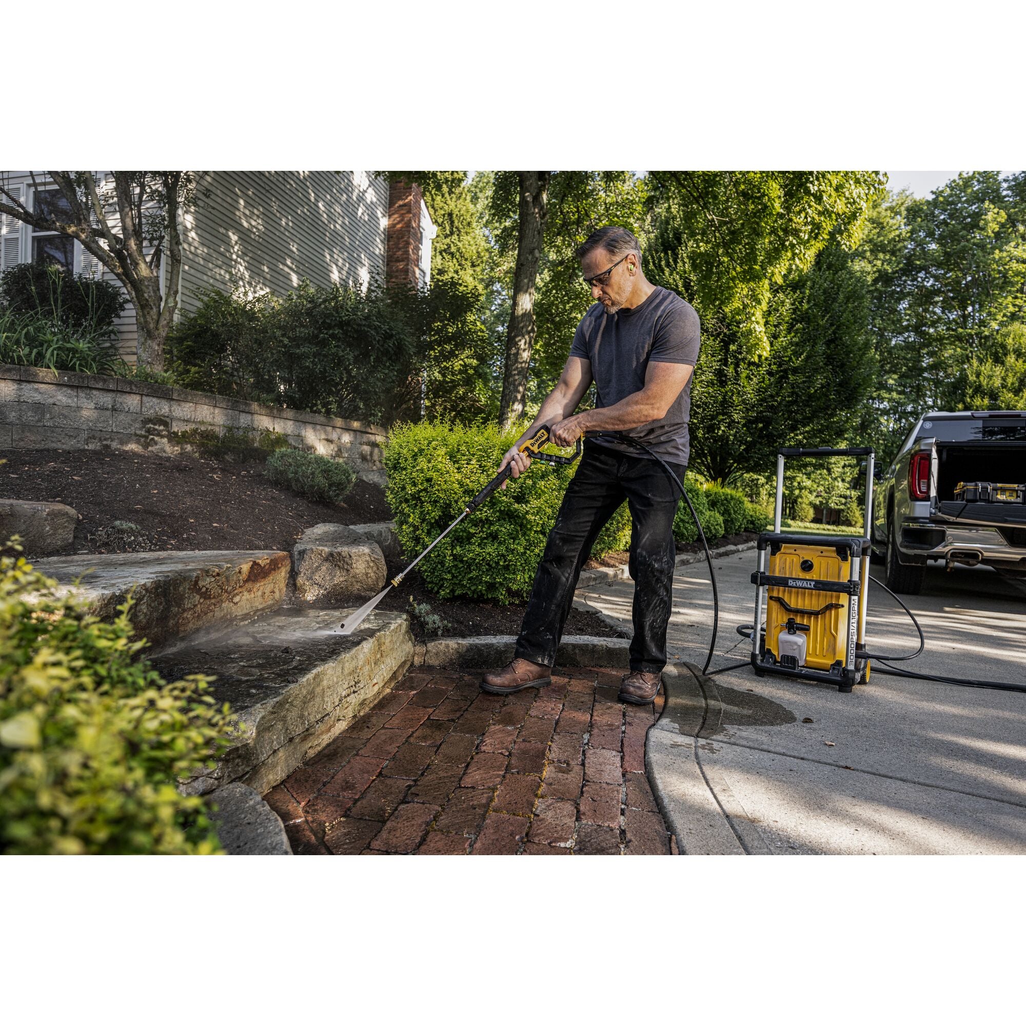 DeWalt MAX 3000 PSI 15 AMP Brushless Jobsite Electric Pressure Washer - Image 13