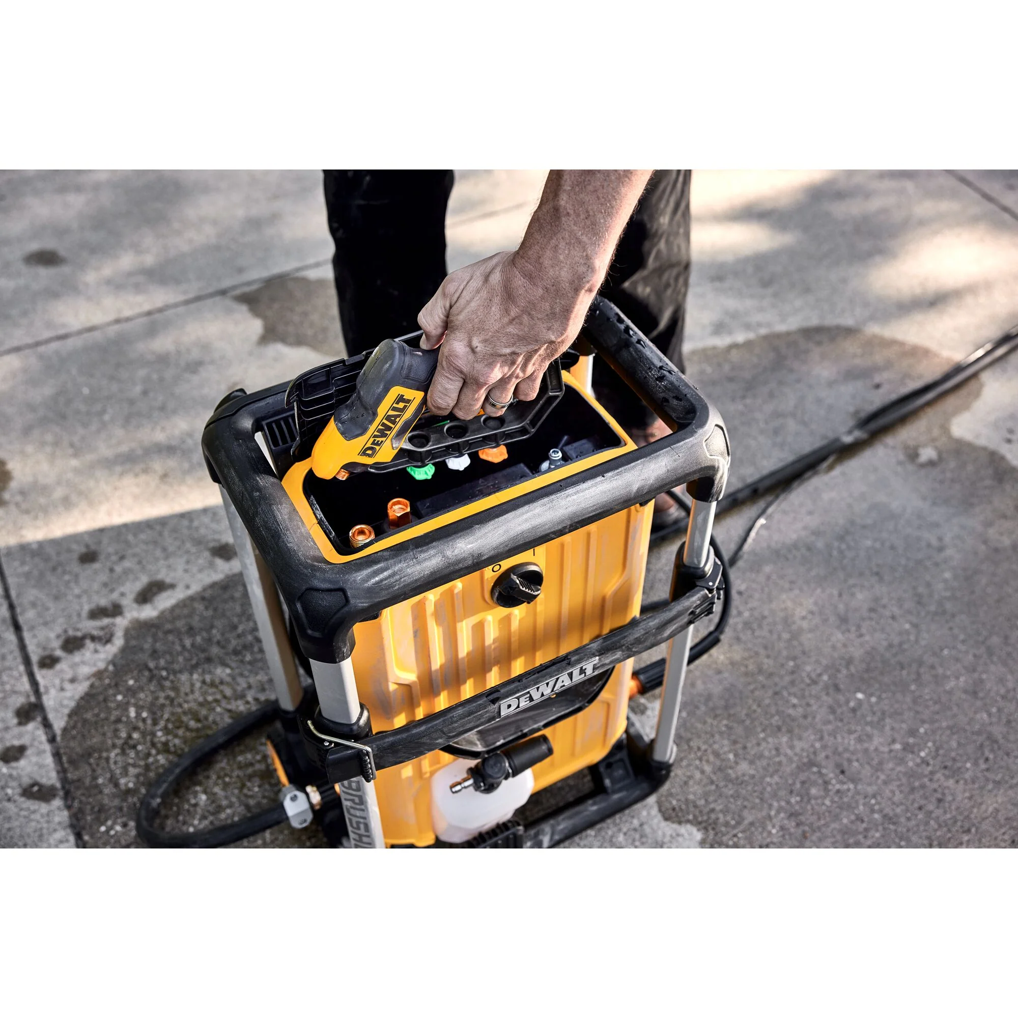 DeWalt MAX 3000 PSI 15 AMP Brushless Jobsite Electric Pressure Washer - Image 21