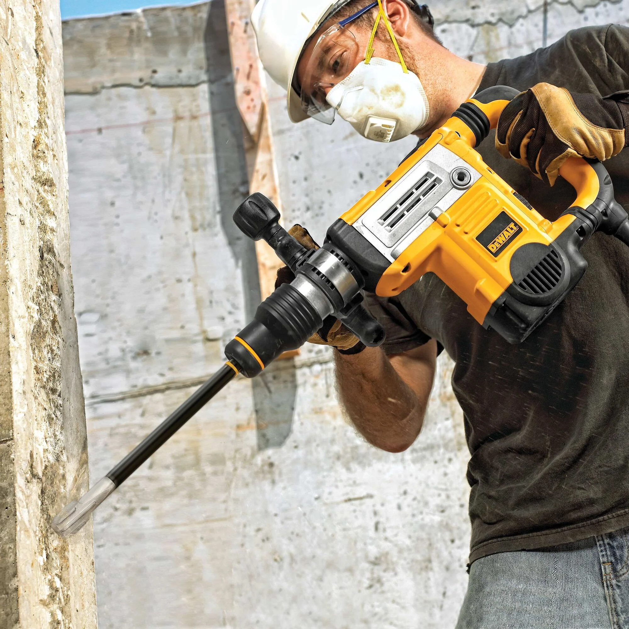 DeWalt SDS MAX 1" Cold Chisel Bit - Image 3
