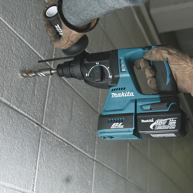 Makita 18V LXT 15/16" SDS+ Cordless Brushless Rotary Hammer Drill -Tool Only - Image 2