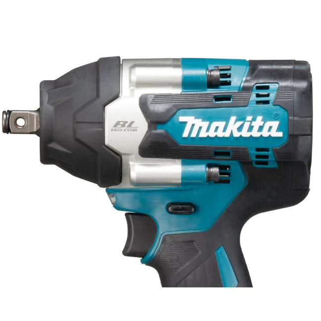 Makita 18V LXT Brushless 1/2" Impact Wrench w/Friction Ring - Tool Only - Image 3