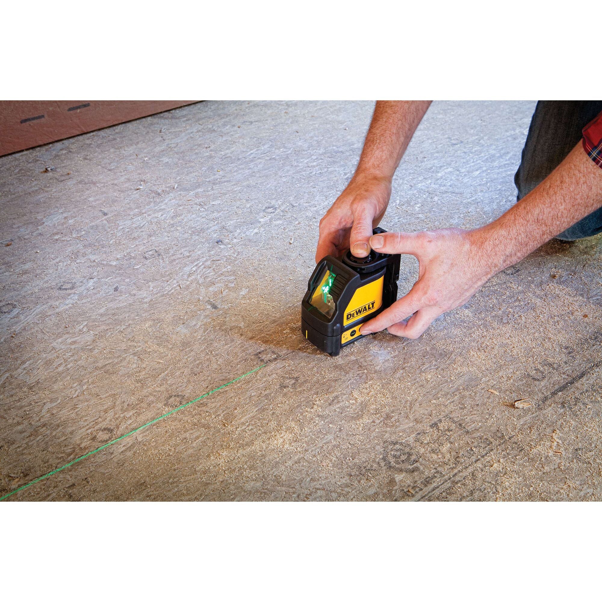 DeWalt Green Cross Line Laser Level - Image 5
