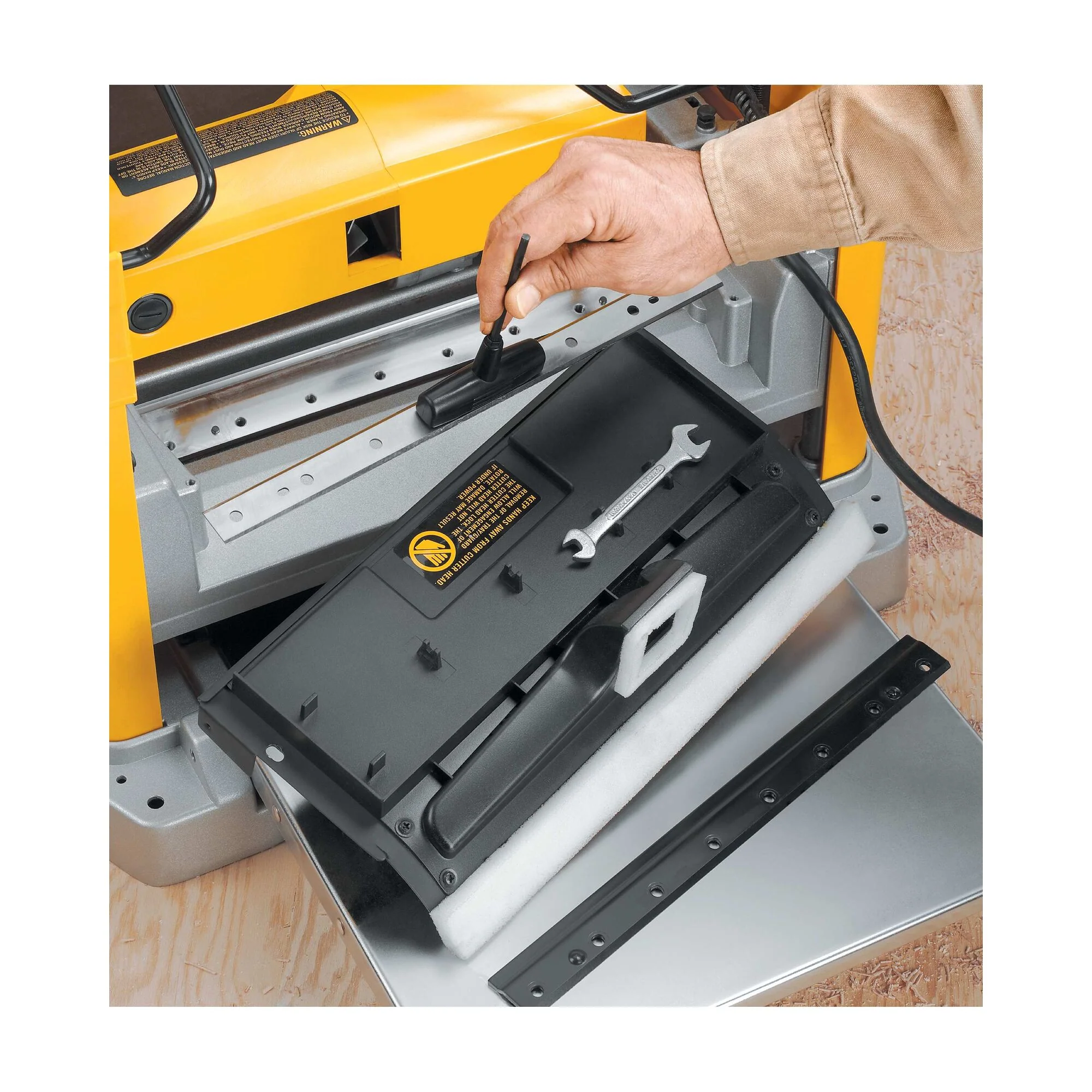 DeWalt 12-1/2" Thickness Planer w/ Three Knife Cutter-Head - Image 7